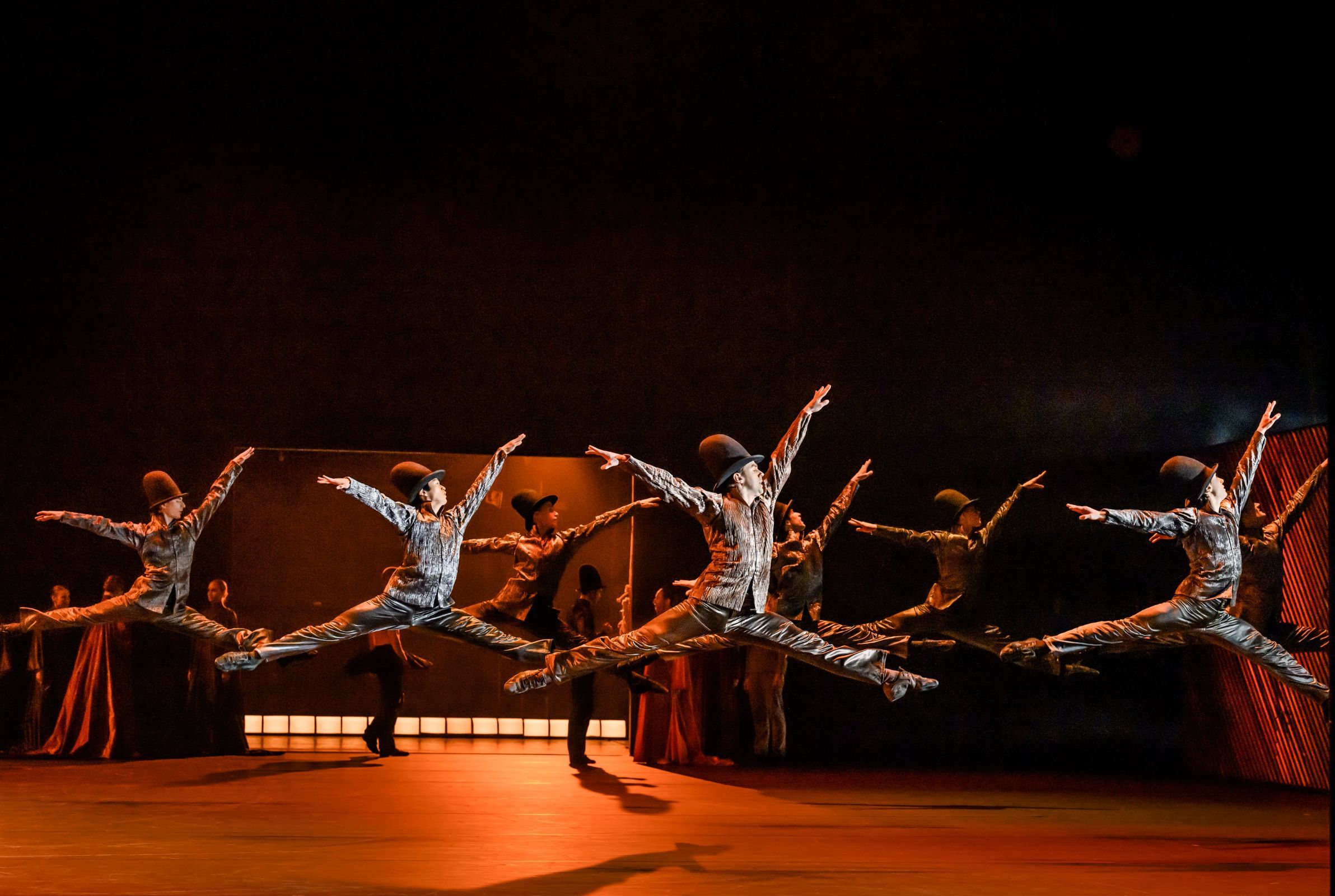 Royal Swedish Ballet in Mats Ek's <i>Julia and Romeo</i> © Kungliga Operan/Sören Vilks
