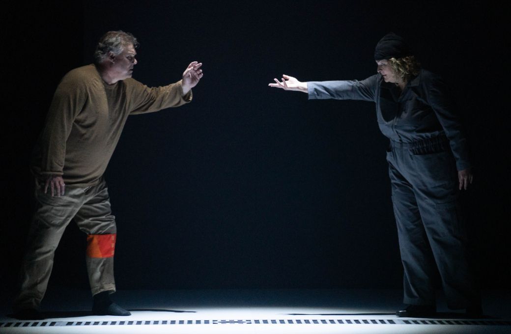 Bryan Register (Florestan) and Kelly God (Leonore) &copy; Marco Broggreve