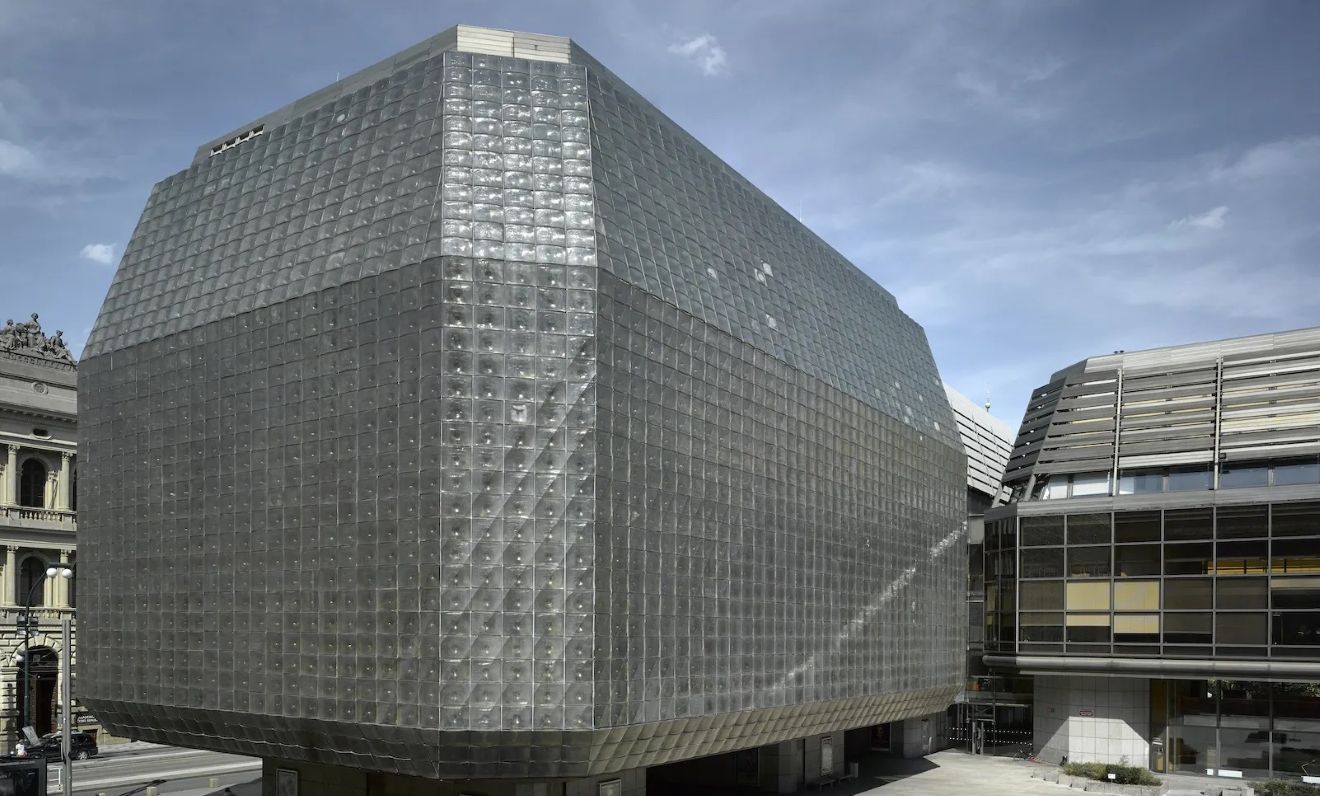 Exterior 2