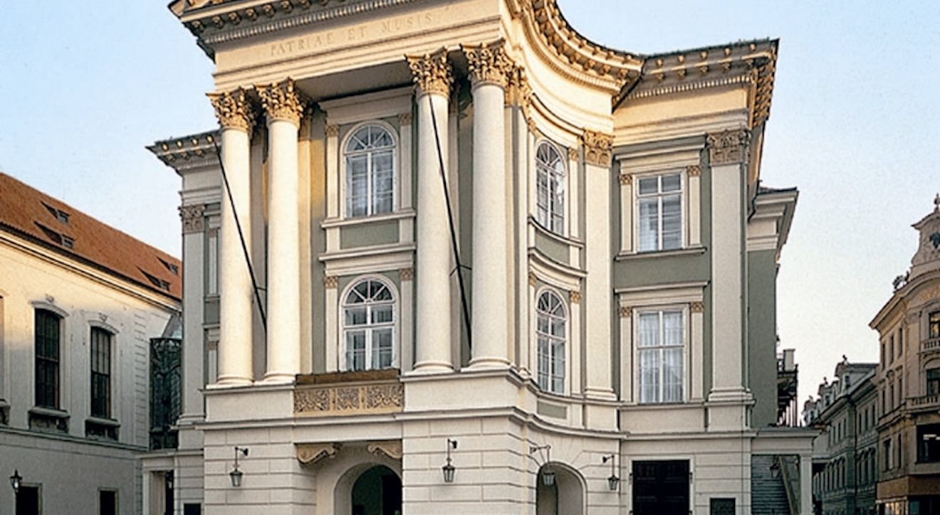 Estates Theatre