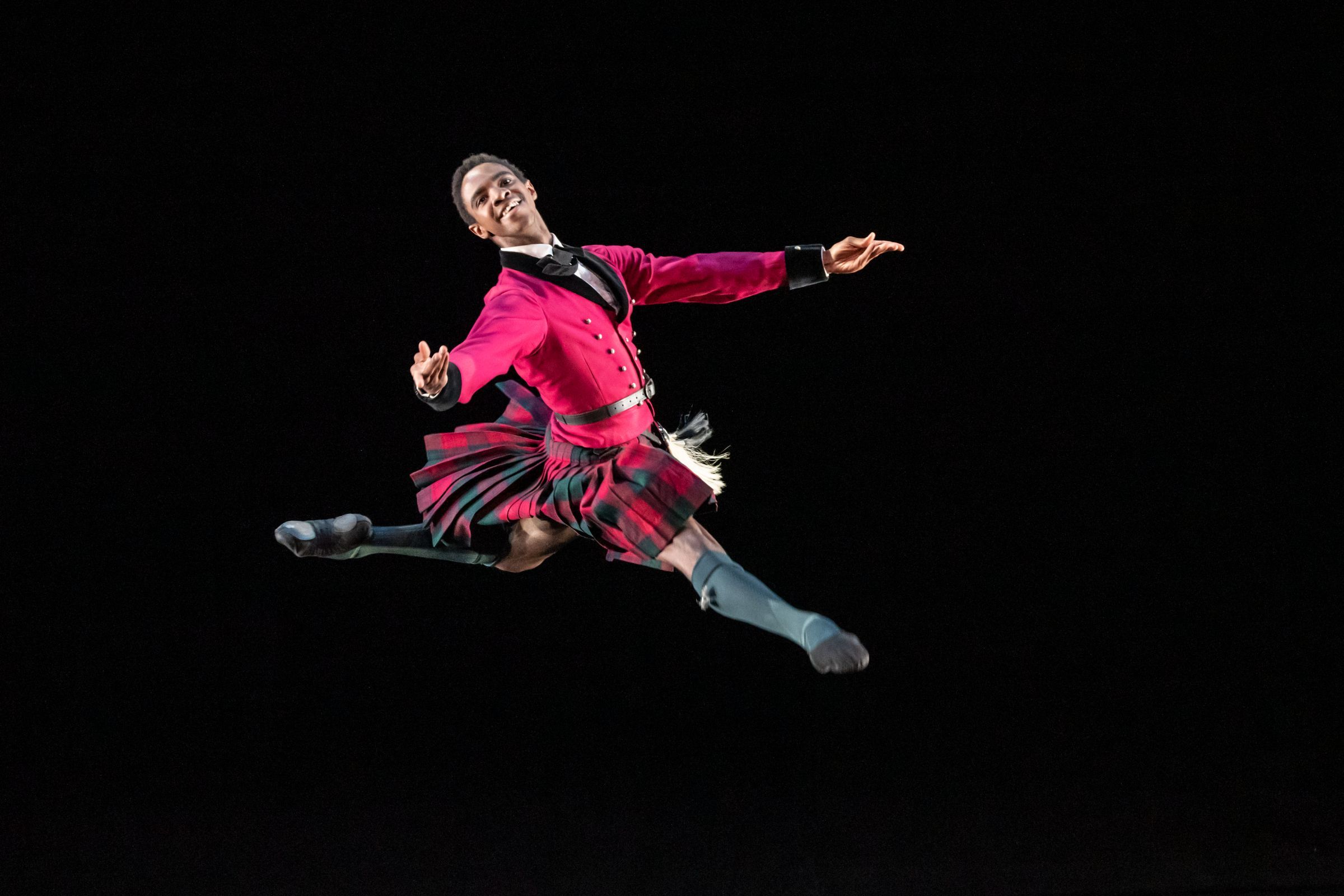 Eric Pinto Cata as James in <i>La Sylphide</i> © Johan Persson