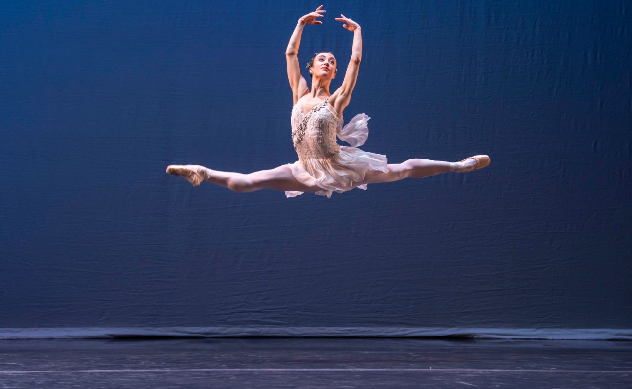 Beatrice Parma in <i>Diana and Actaeon</i> pas de deux © Johan Persson
