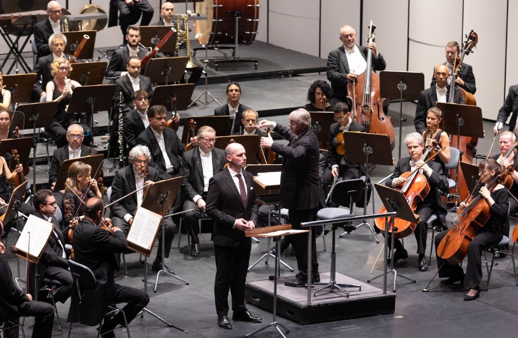 Stéphane Degout y Víctor Pablo Pérez junto a la OST © Miguel Barreto | Auditorio de Tenerife
