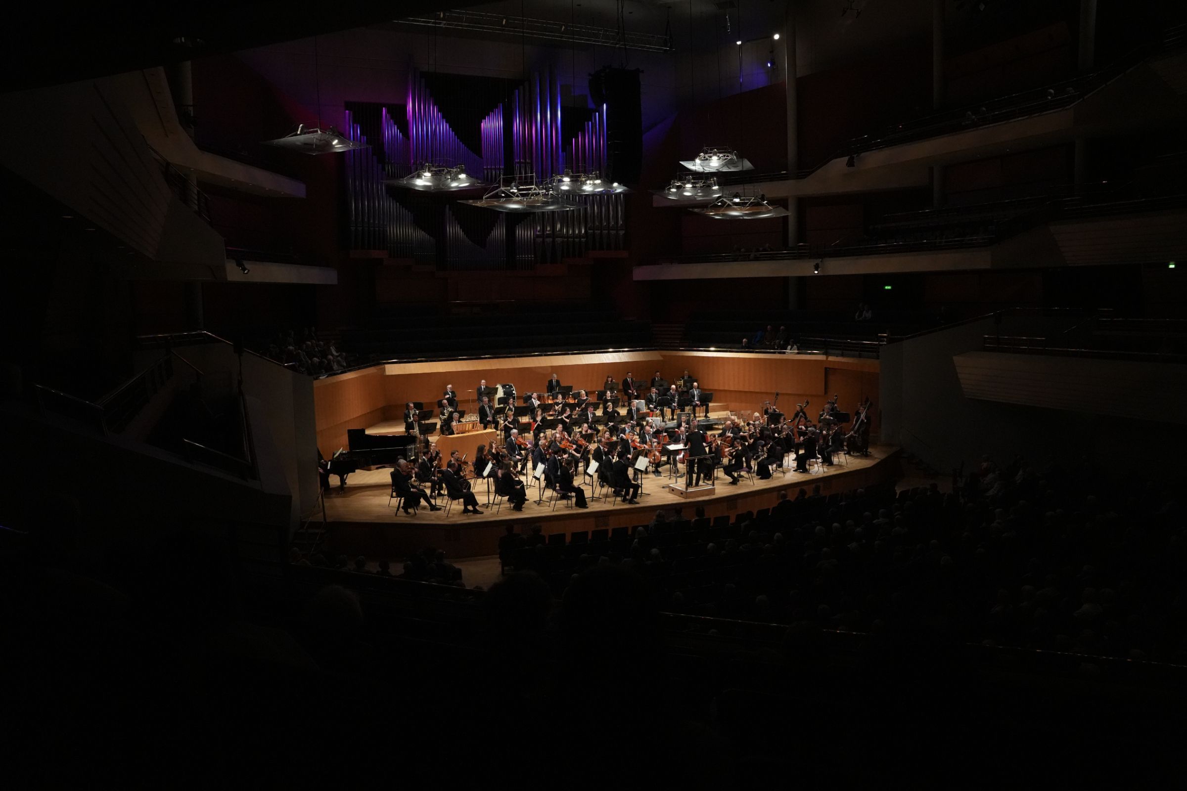 Corinna Niemeyer conducts the Hallé &copy; Alex Burns, The Hallé
