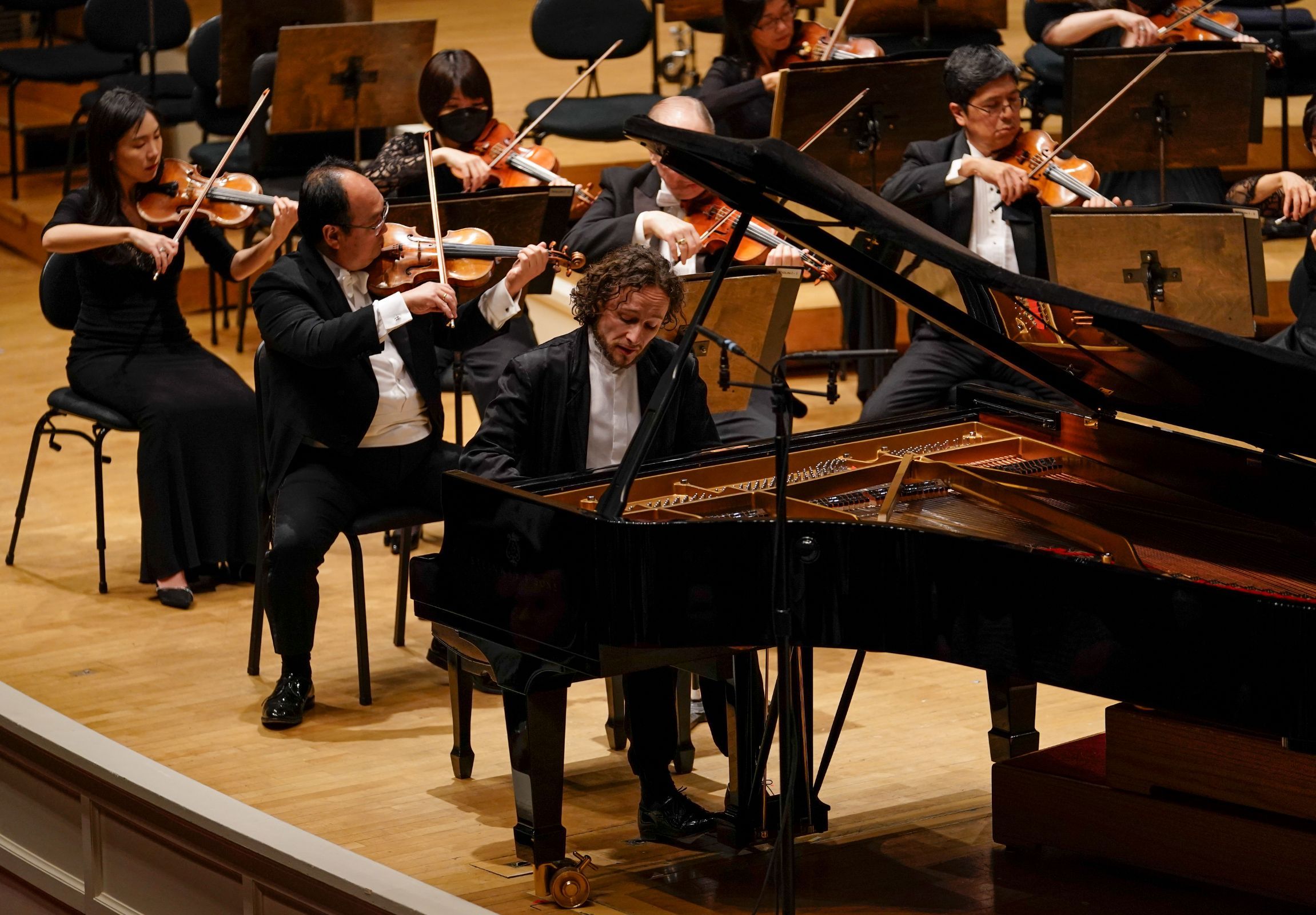 Martin Helmchen and the Chicago Symphony Orchestra © Nuccio DiNuzzo