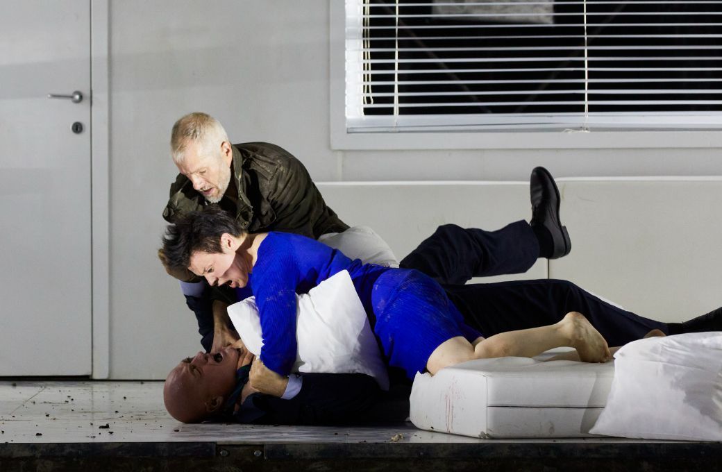 John Daszak (Sinowi Borissowitsch Ismailow), Au&scaron;rinė Stundytė (Katerina) und Ladislav Elgr (Sergej) &copy; Magali Dougados