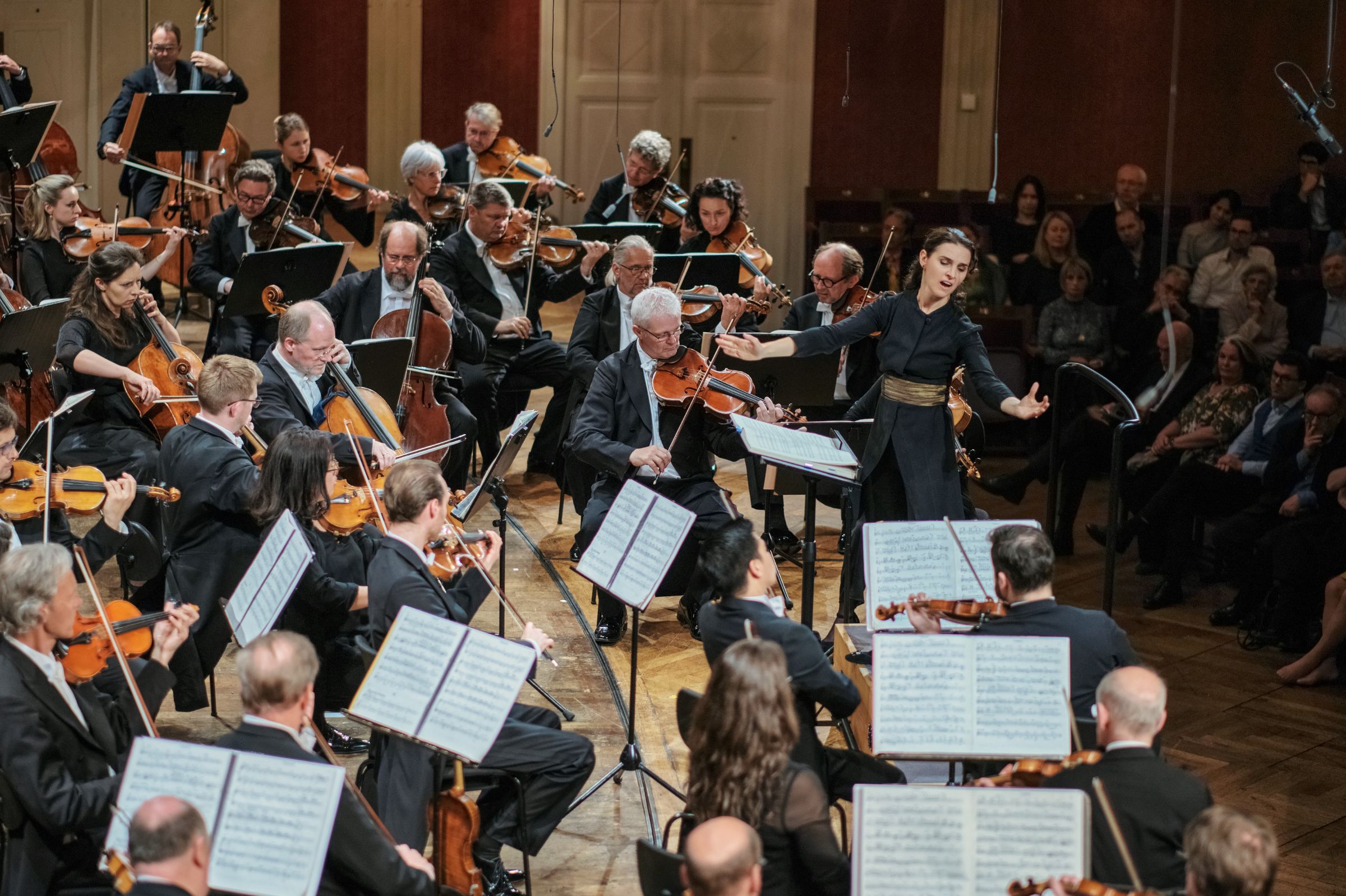 Oksana Lyniv conducts the Wiener Symphoniker &copy; Iryna Karpenko