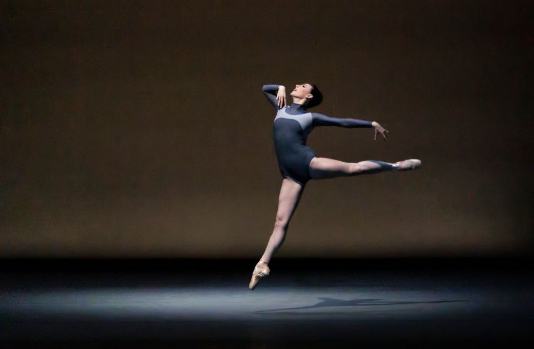 Tiler Peck in Aylsa Pires' <i>Standard Deviation</i> © Erin Baiano