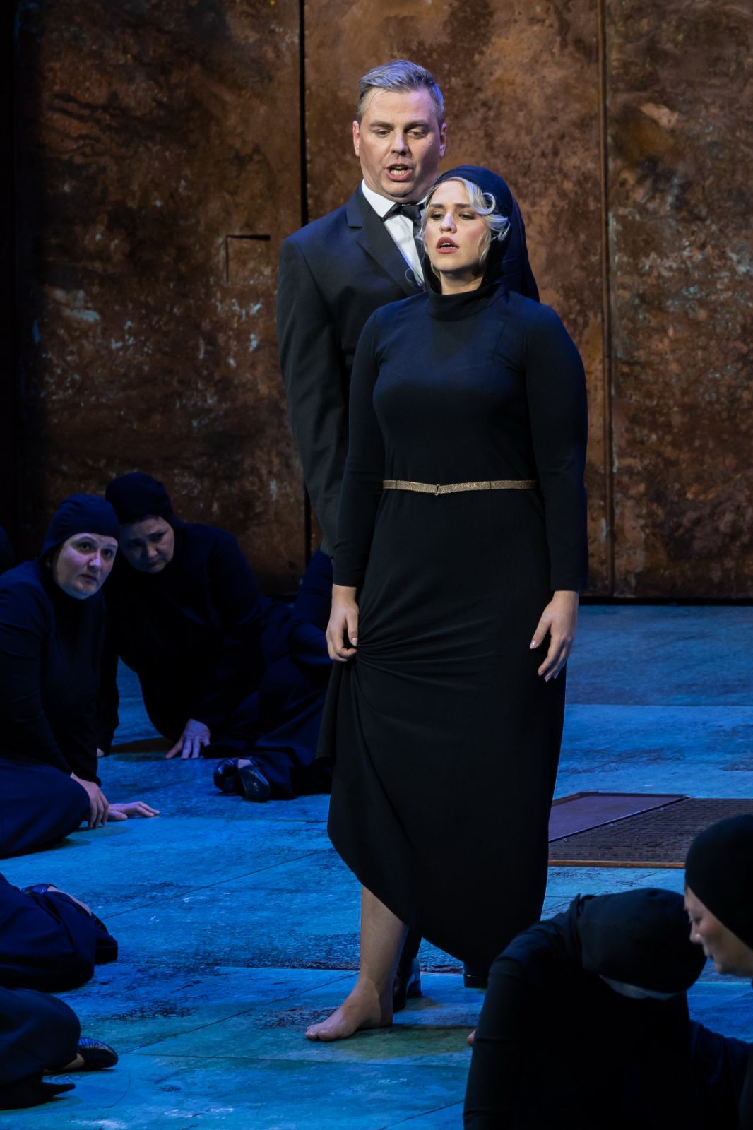Károly Szemerédy (Thoas) and Natália Tuznik (Iphigenie) &copy; Attila Nagy | Hungarian State Opera