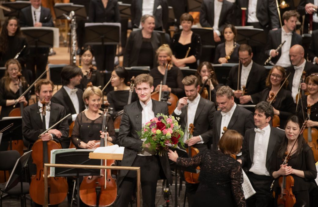 Thomas Guggeis and the Staatskapelle Berlin © Jakob Tillmann