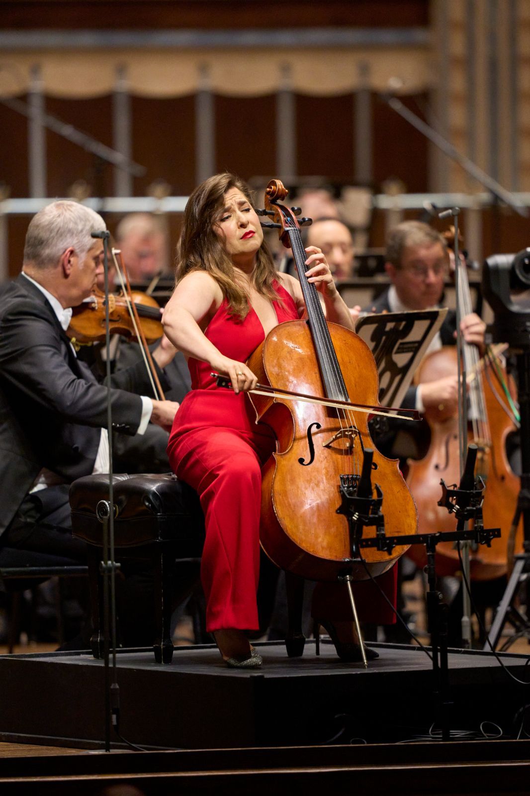 Alisa Weilerstein &copy; Roger Mastroianni, courtesy of The Cleveland Orchestra