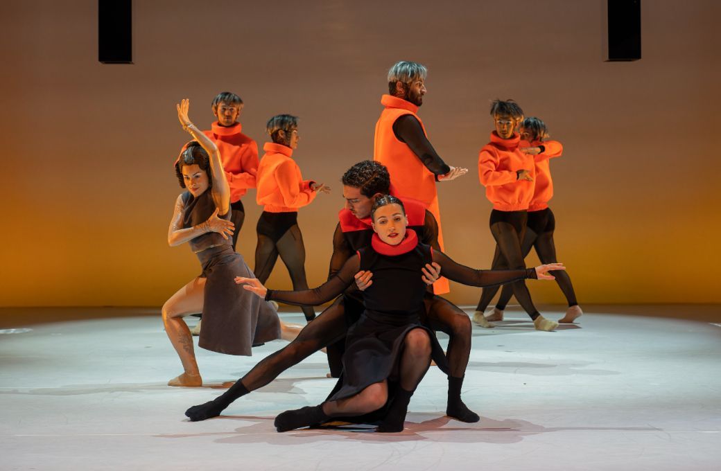 TanzLuzern in Yabin Wang's <i>Swan - A Different Story</i> &copy; Ingo Hoehn
