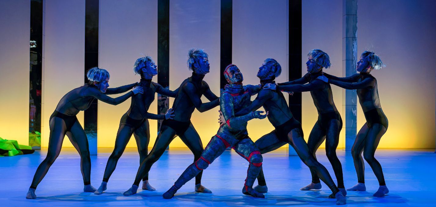 TanzLuzern in Yabin Wang's <i>Swan - A Different Story</i> &copy; Ingo Hoehn