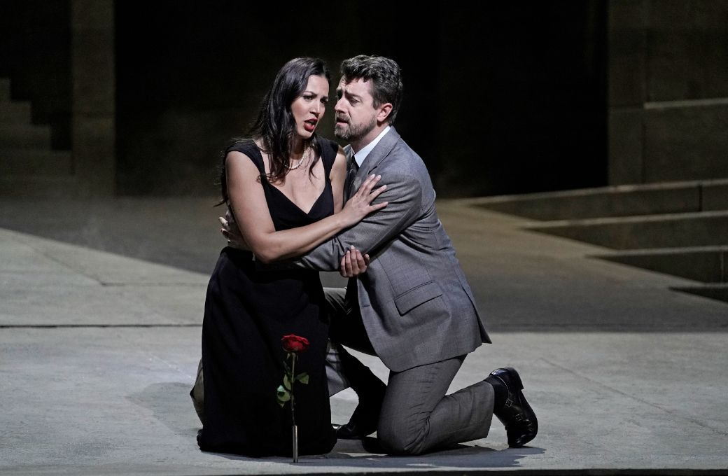 Federica Lombardi (Donna Anna) and Ben Bliss (Don Ottavio) &copy; Karen Almond | Met Opera