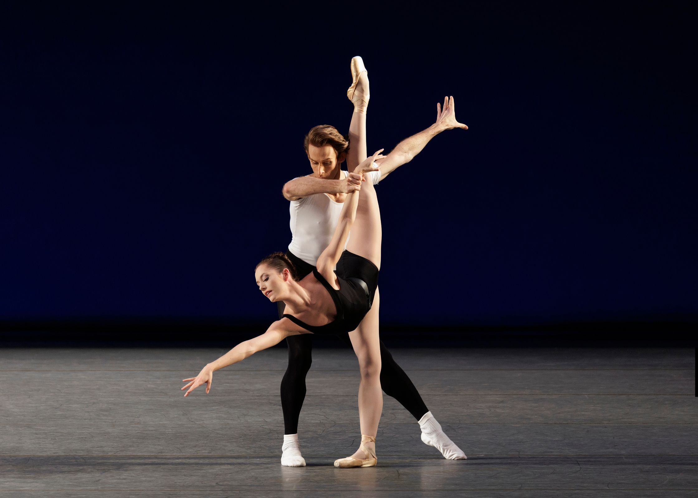 Unity Phelan and Adrian Danchig-Waring in <i>Agon</i> &copy; Erin Baiano