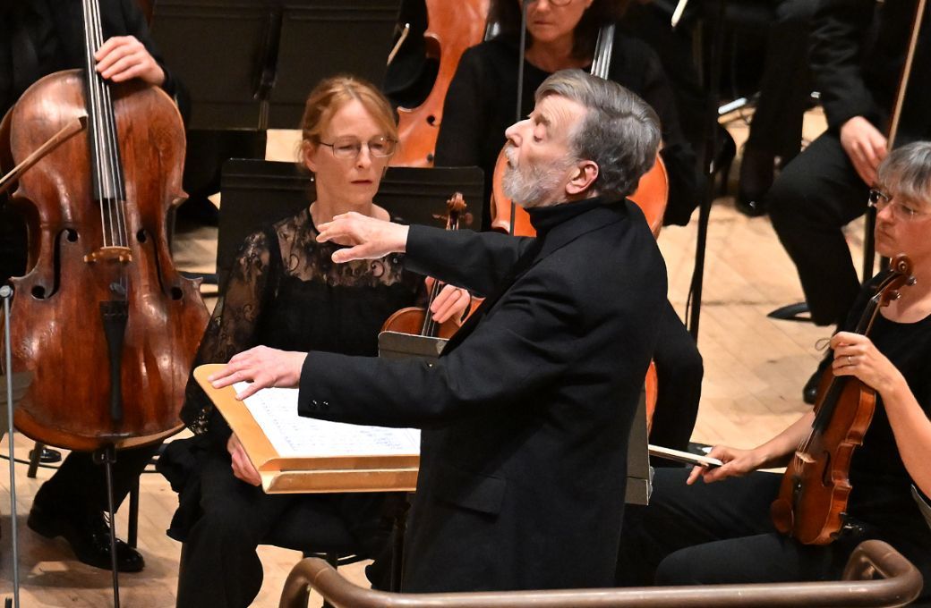 Sir Andrew Davis conducts the BBC Symphony Orchestra &copy; BBC | Mark Allan