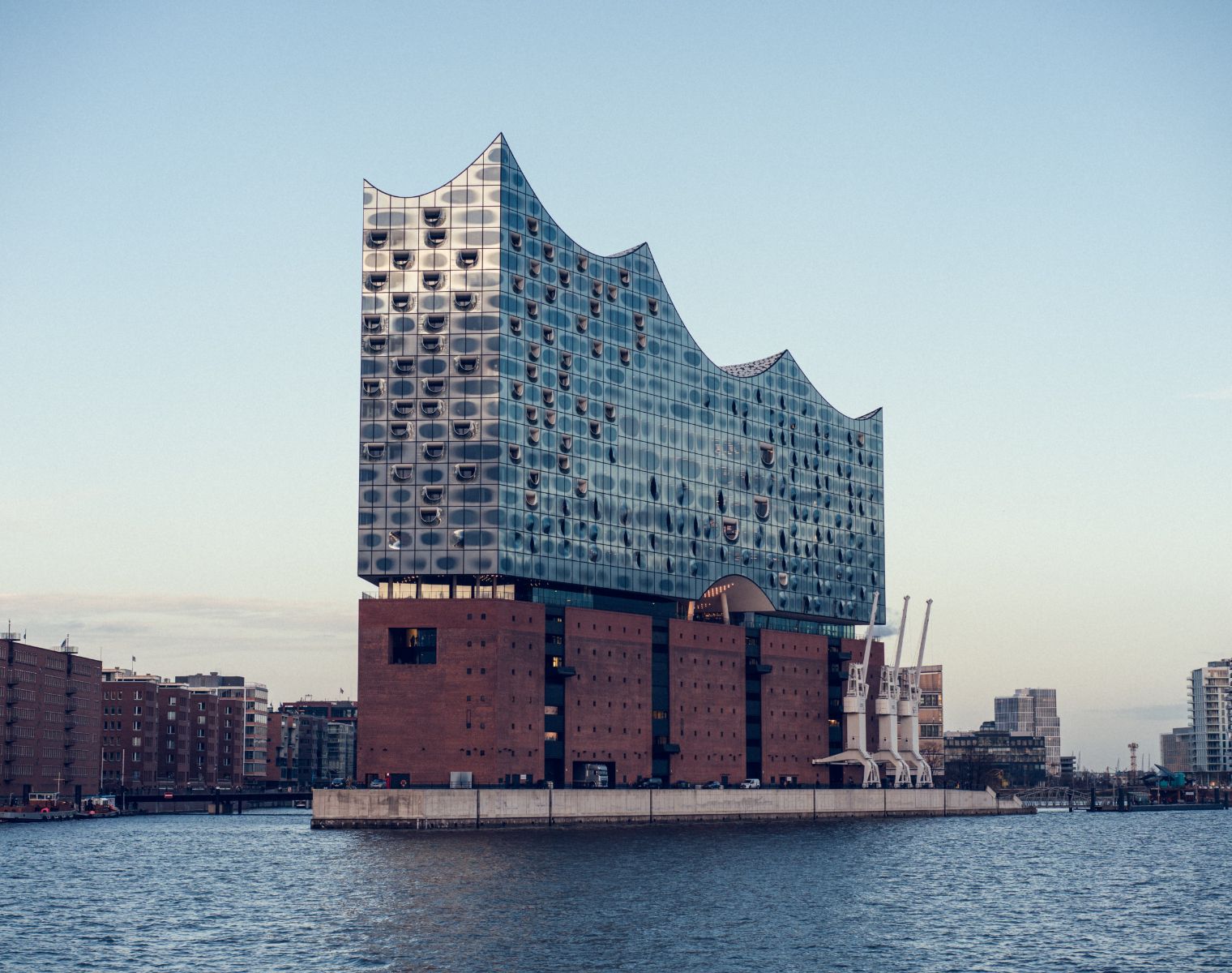Elbphilharmonie, Hamburg &copy; Jonas Tebbe | Unsplash
