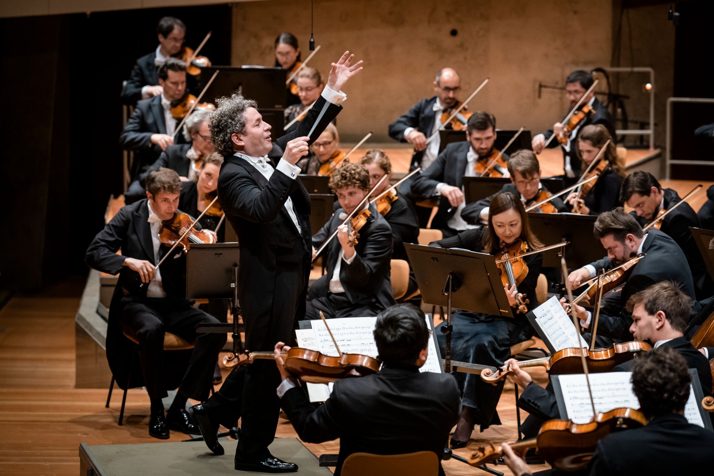 Gustavo Dudamel conducts the Berliner Philharmoniker © Stephan Rabold | Berliner Philharmoniker