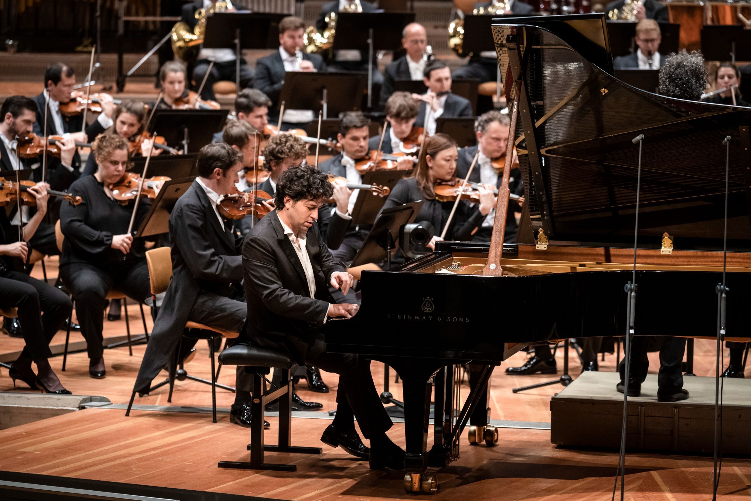 Sergio Tiempo and the Berliner Philharmoniker © Stephan Rabold | Berliner Philharmoniker