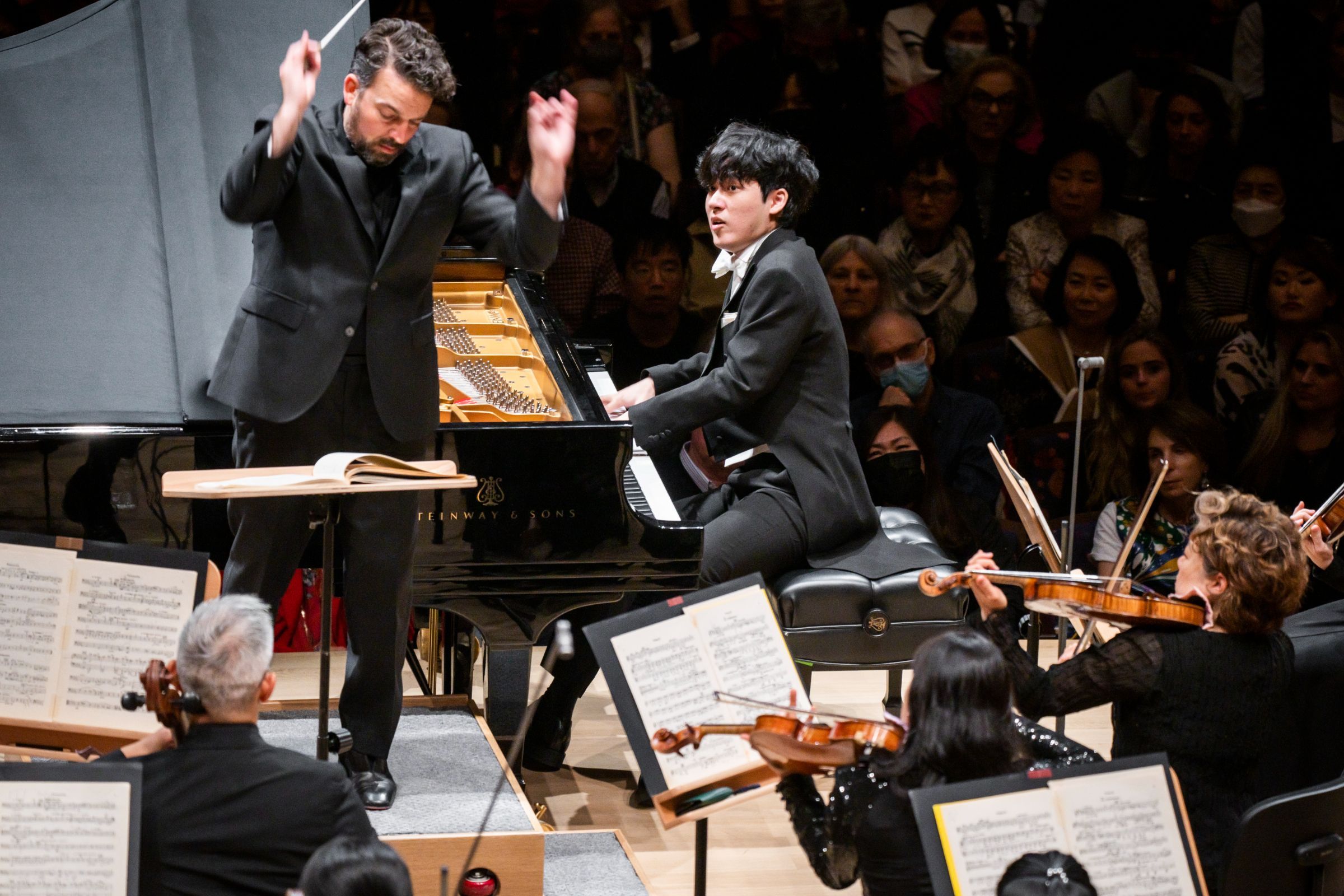 James Gaffigan and Yunchan Lim &copy; Chris Lee