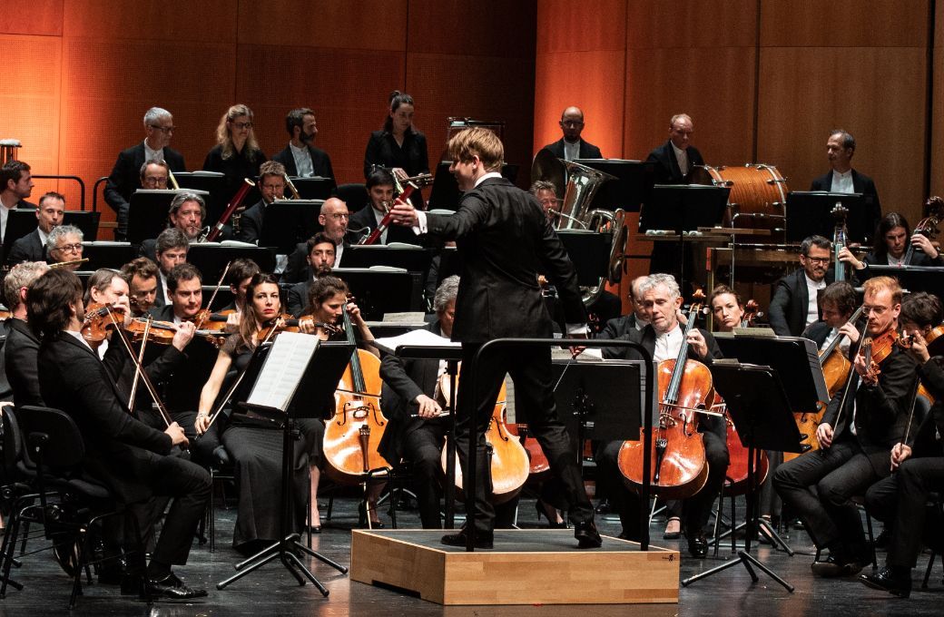 Klaus Mäkelä dirigiert das Orchestre de Paris © Sabrina Montiglia