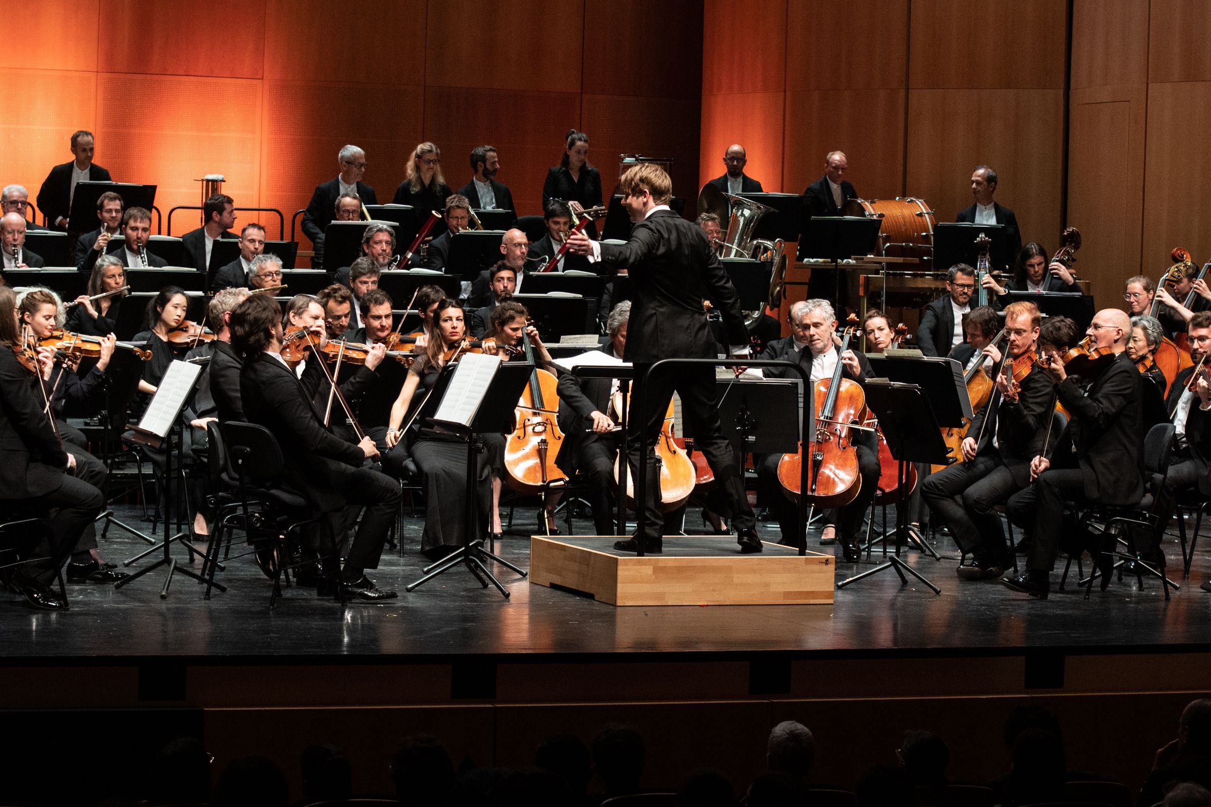 Klaus Mäkelä dirigiert das Orchestre de Paris © Sabrina Montiglia