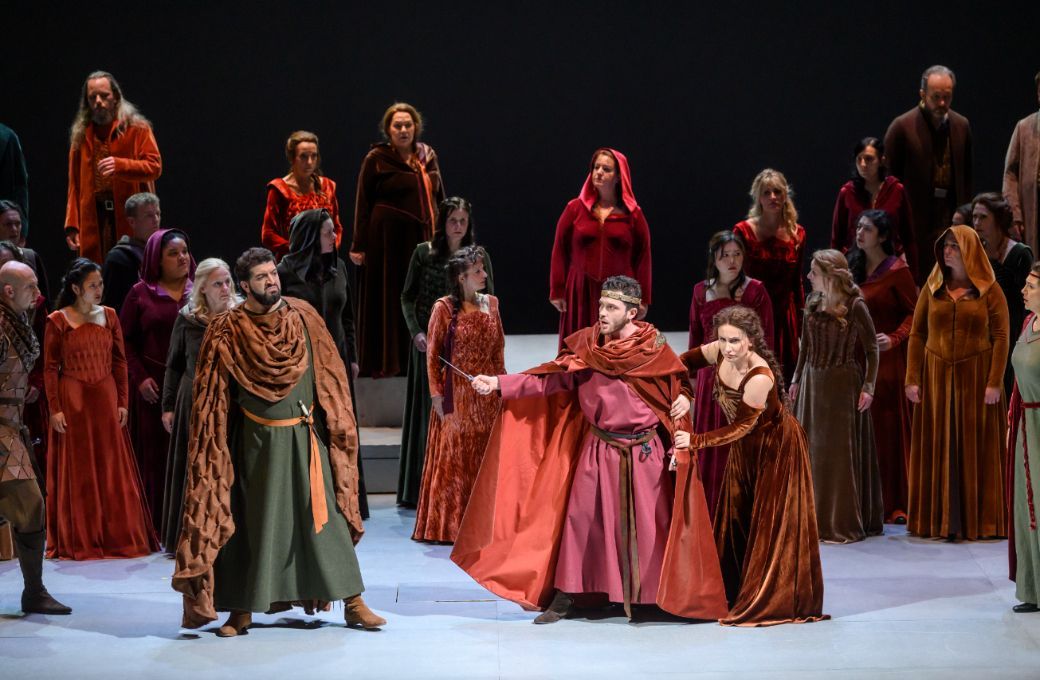 Goderdzi Janelidze (Pagano), Matteo Roma (Arvino) et Salome Jicia (Giselda) &copy; ORW-Liège / J. Berger