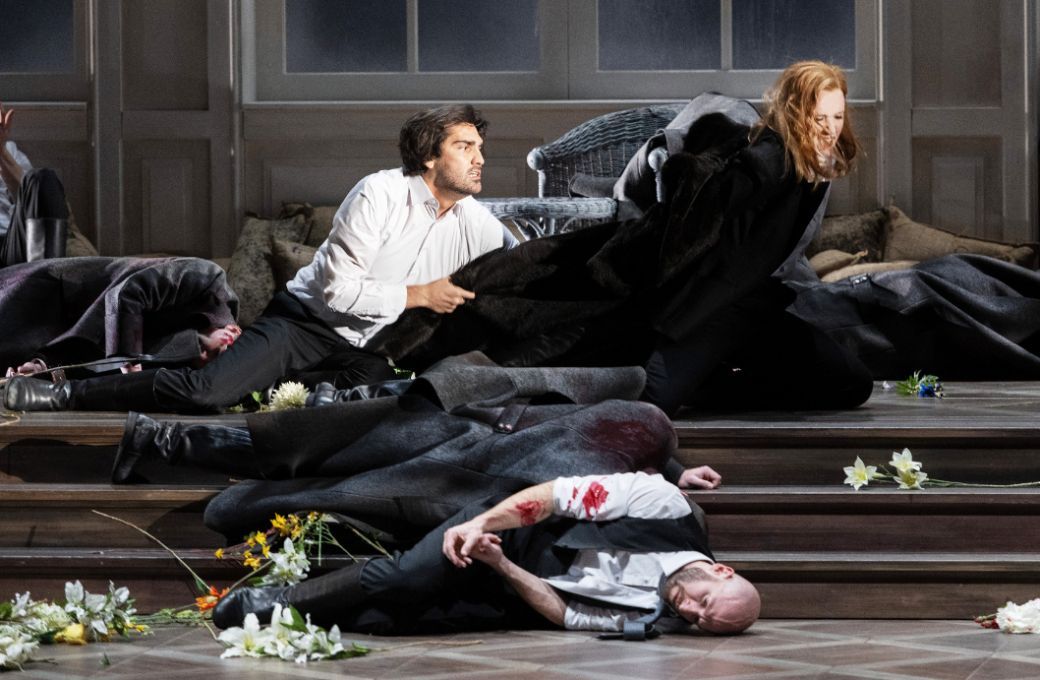 Jonathan Tetelman (Paolo) und Sara Jakubiak (Francesca) &copy; Monika Rittershaus