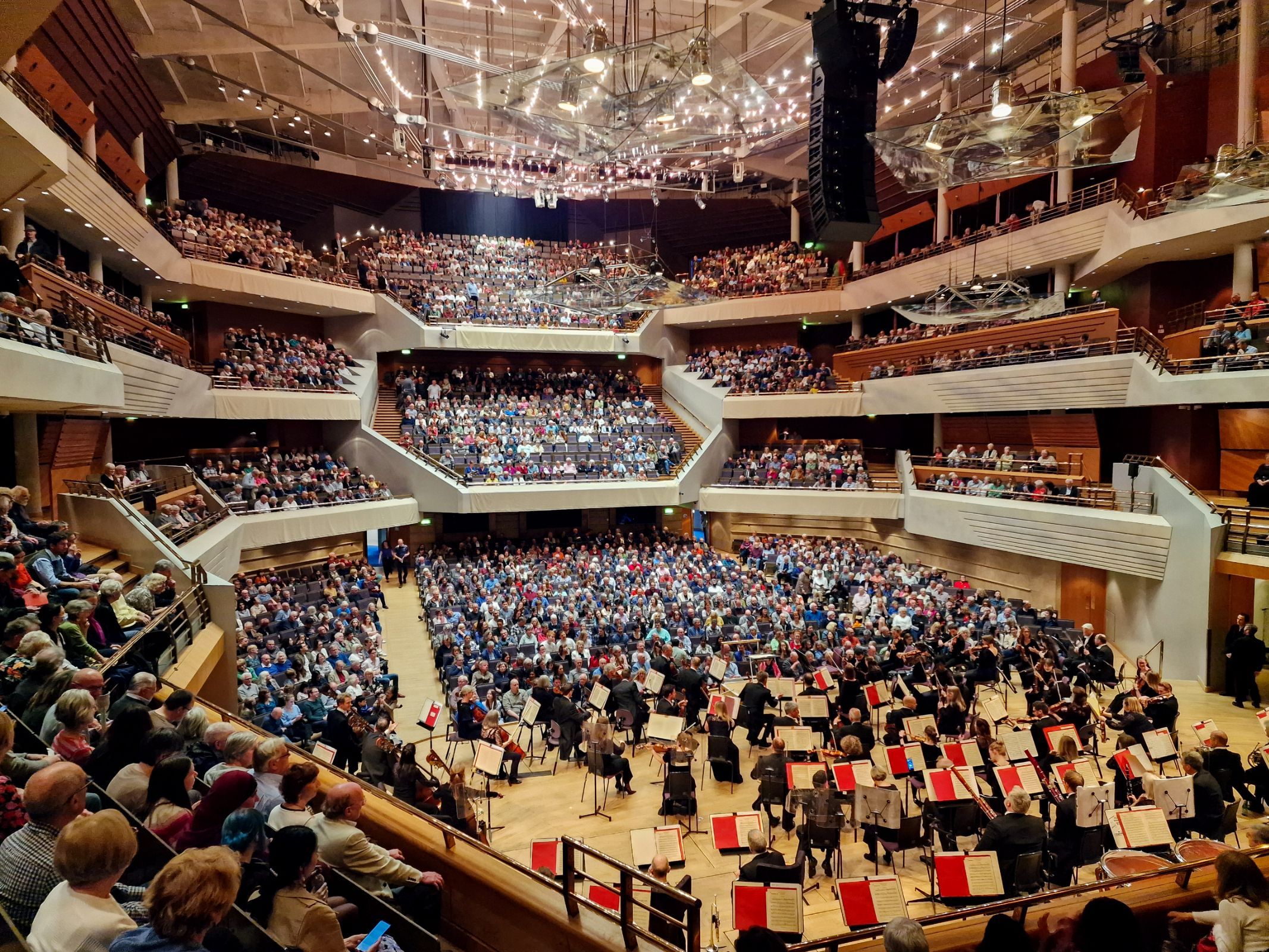 The Hallé in Bridgewater Hall © Bill Lam | The Hallé