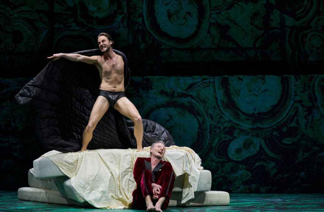 Björn Bürger (Gaveston) and Ivan Ludlow (Edward II) &copy; Herwig Prammer