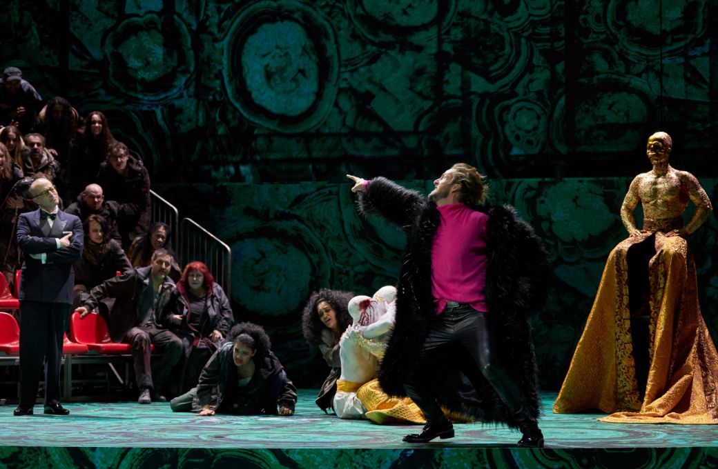 Mark Milhofer (Mortimer), Bj&ouml;rn B&uuml;rger (Gaveston), Josy Santos and Isabelle Haile &copy; Herwig Prammer
