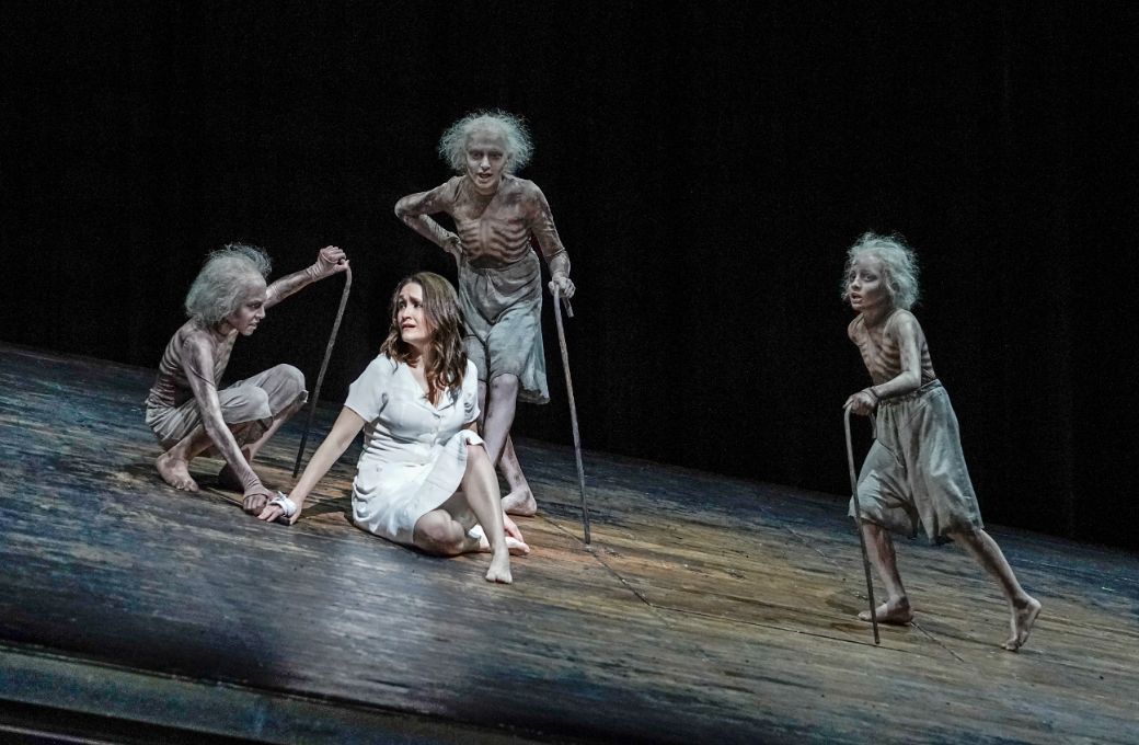 Julian Knopf, Deven Agge, Luka Zylik (Three Boys) and Erin Morley (Pamina) &copy; Karen Almond | Met Opera