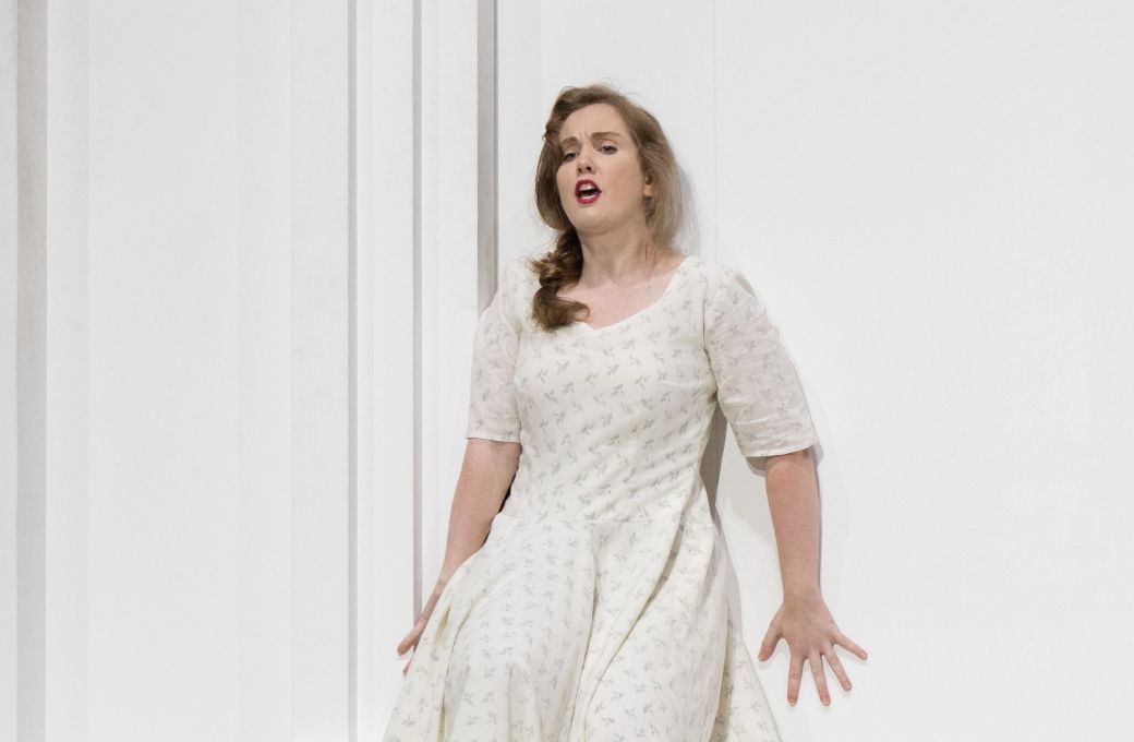 Mélissa Petit (Euridice) © Salzburger Festspiele | Monika Rittershaus