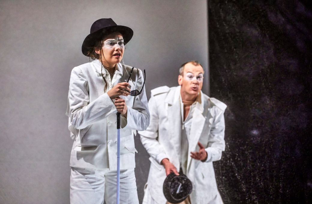 Kady Evanyshyn (Amore) and Matthias Klink (Marte) &copy; Brinkhoff | M&ouml;genburg
