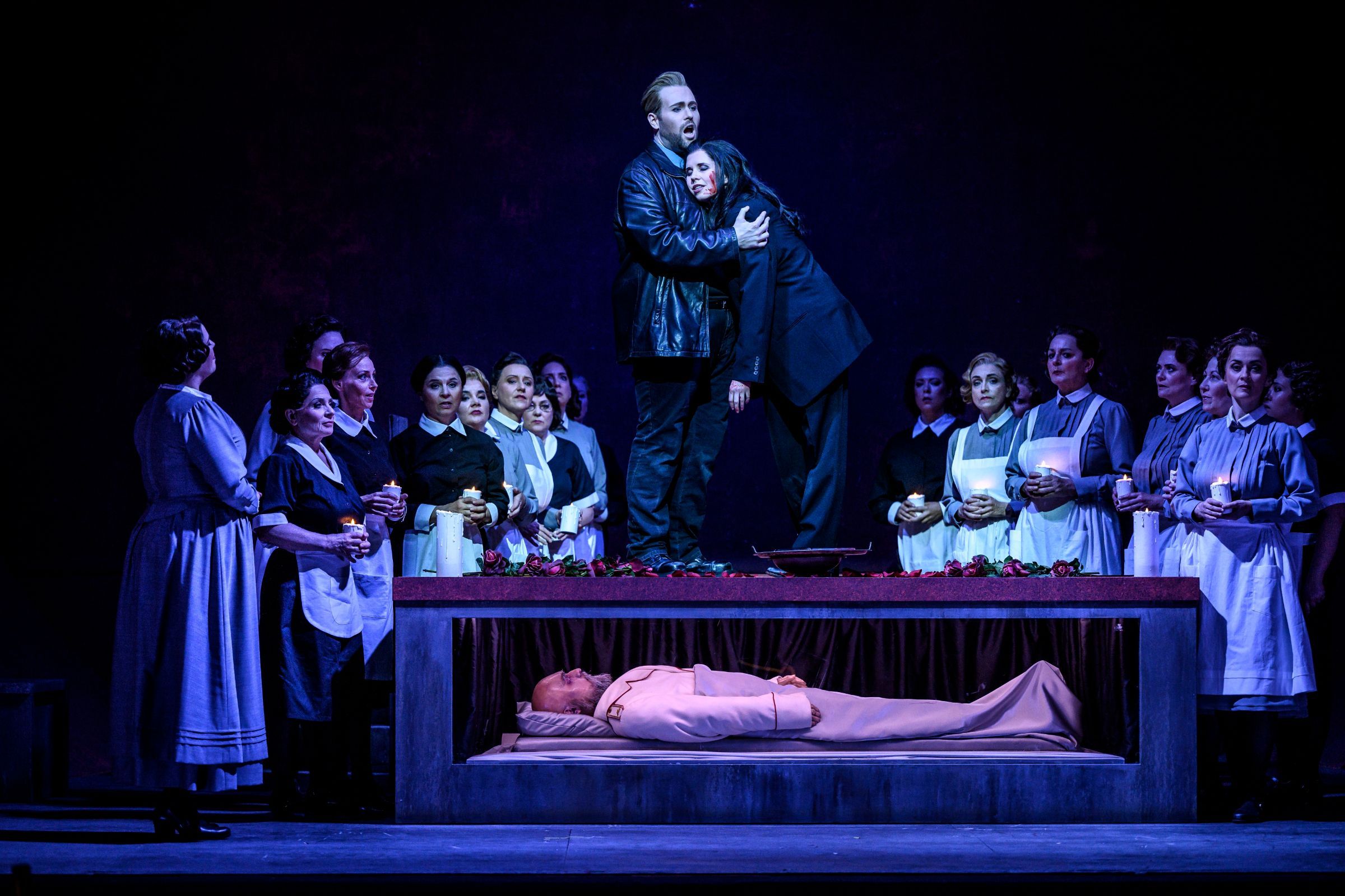 Brett Sprague (Orestes) und Daniela Gerstenmeyer (Elektra) &copy; Lutz Edelhoff