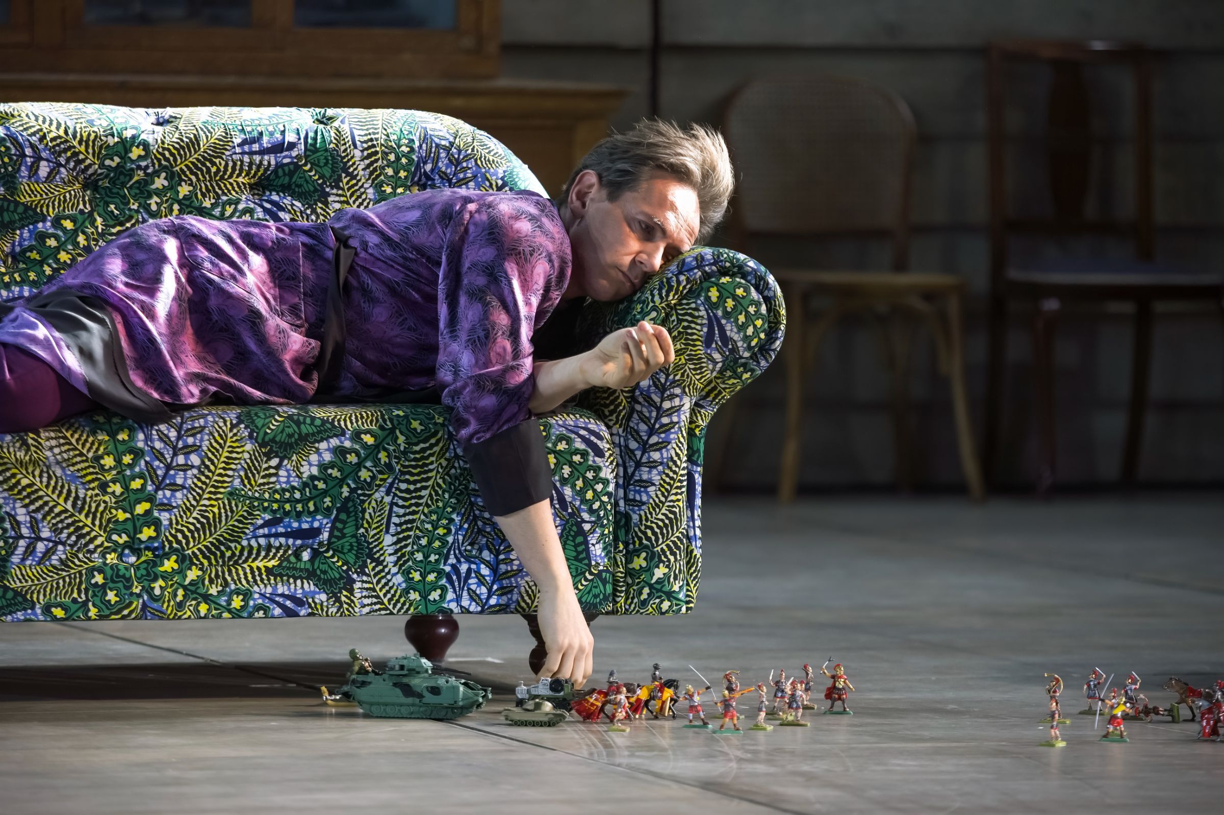Iestyn Davies (Farnace) &copy; Craig Fuller