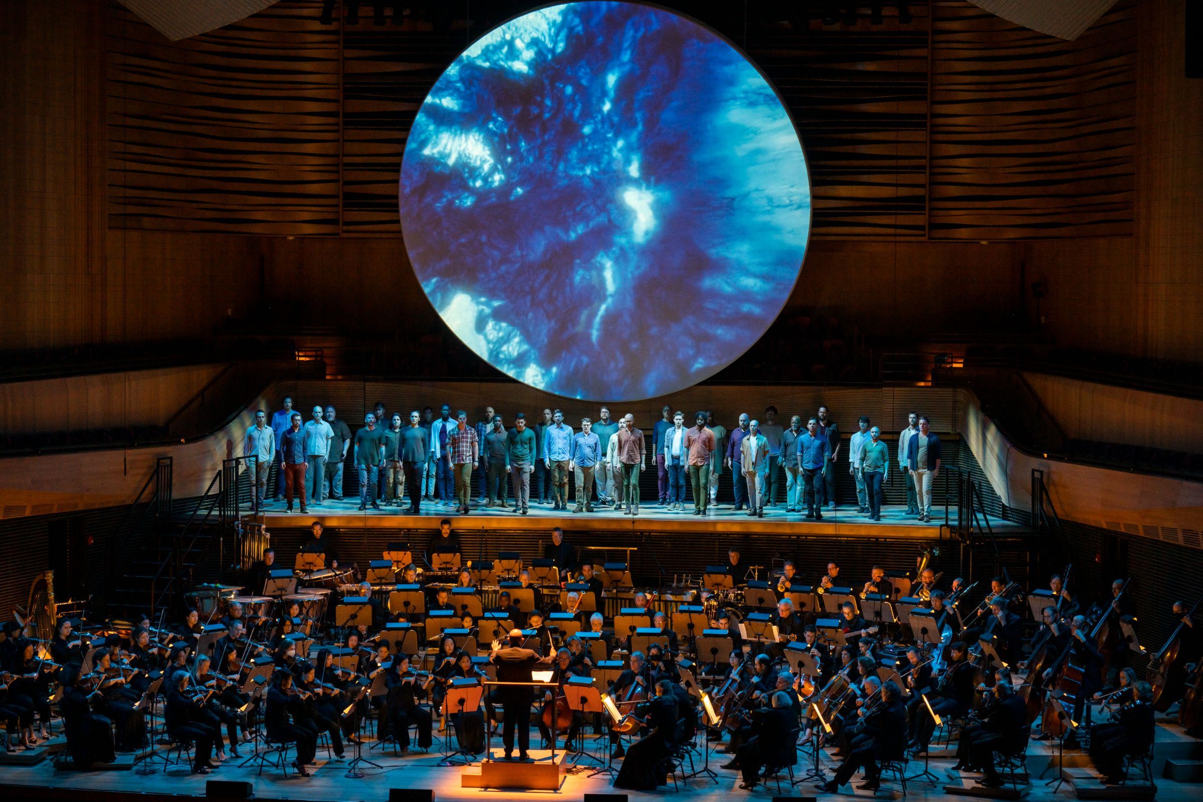 The world premiere of Julia Wolfe's <i>unEarth</i> © Chris Lee