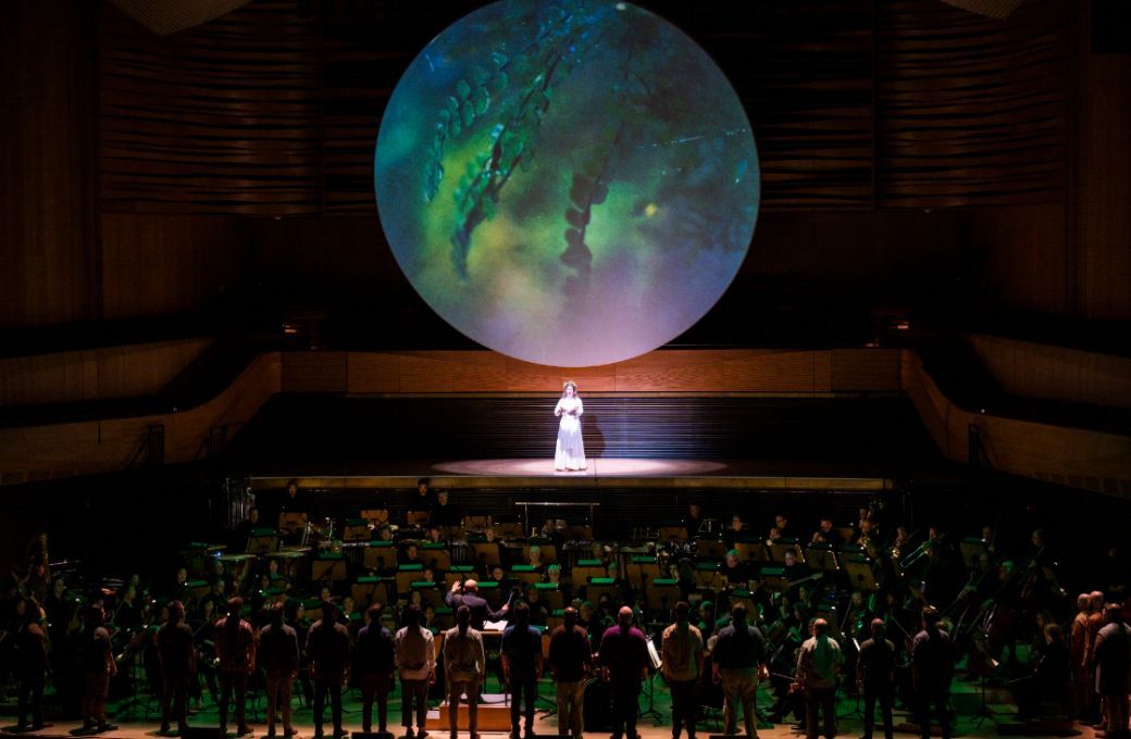 The world premiere of Julia Wolfe's <i>unEarth</i> © Chris Lee