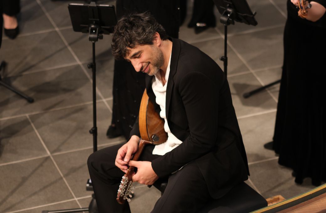 Avi Avital &copy; Michel Bumann | ZKO