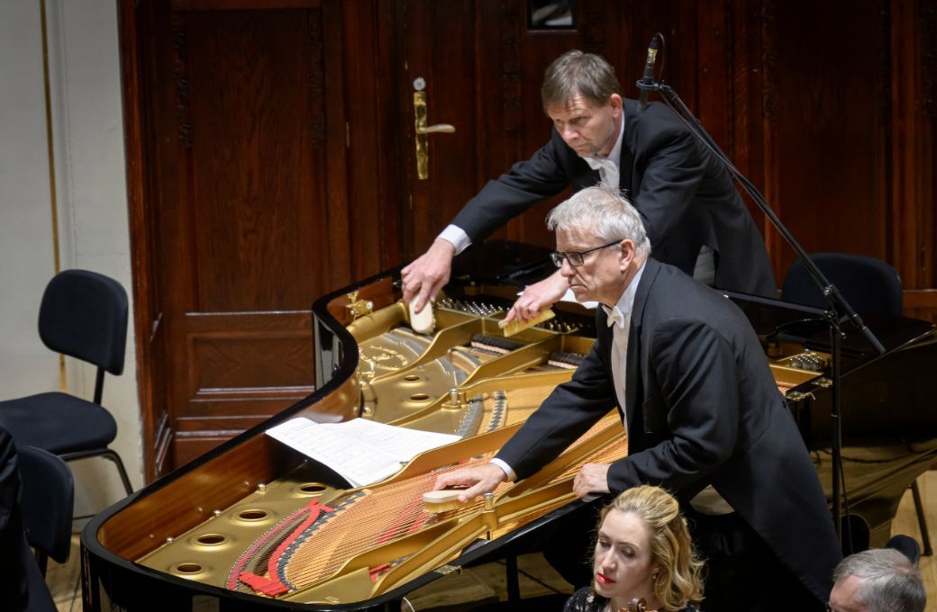 Czech Philharmonic percussionists play <i>Atmosph&egrave;res</i> &copy; Pražsk&eacute; Jaro | Prague Spring Festival 2023 | Petra Hajsk&aacute;
