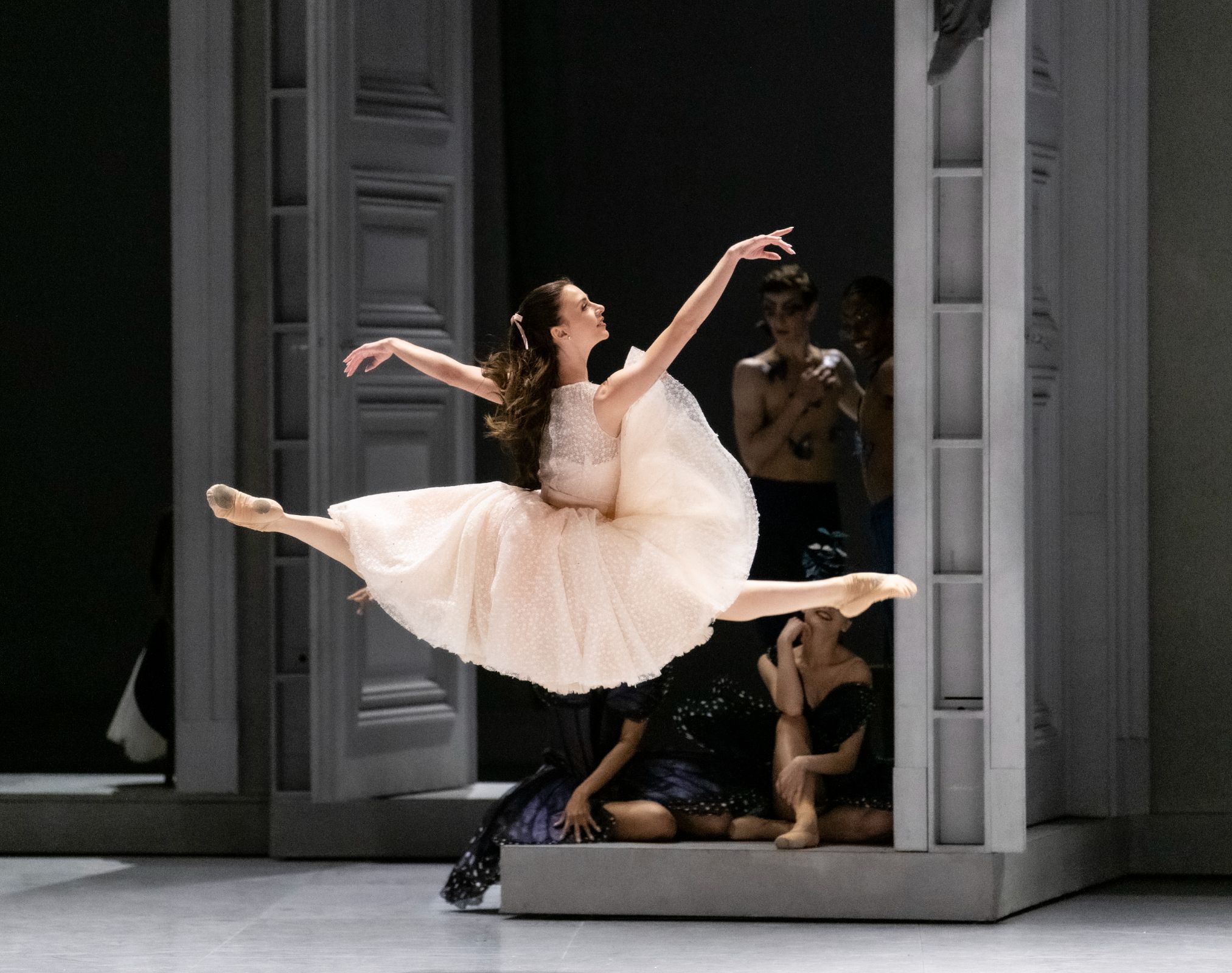 Whitney Jensen as Aurora in Christian Spuck's <i>Sleeping Beauty</i> &copy; Erik Berg