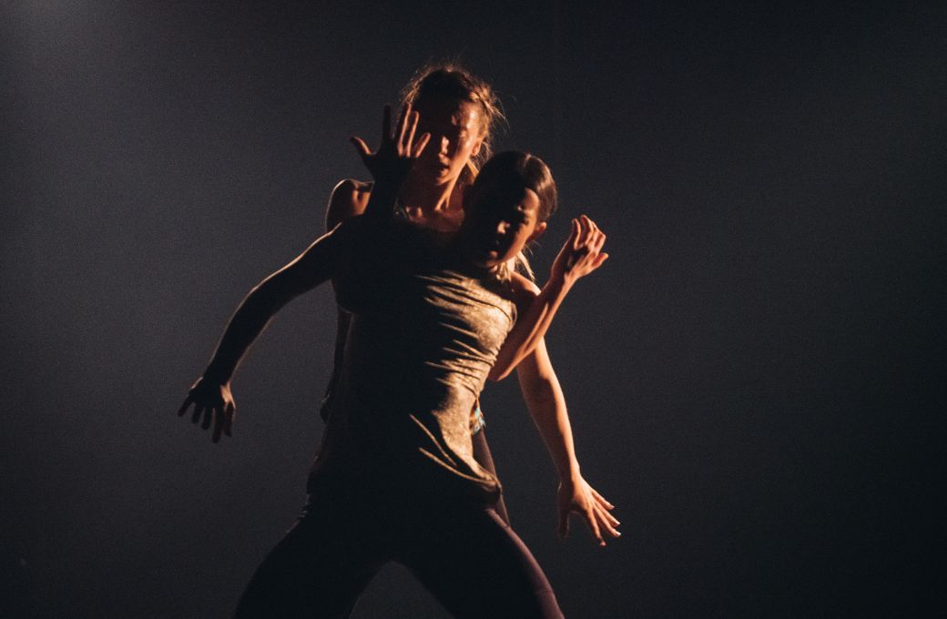 Royal Ballet Flanders in Crystal Pite's <i>Ten Duets on a Theme of Rescue</i> &copy; OBV/Filip Van Roe