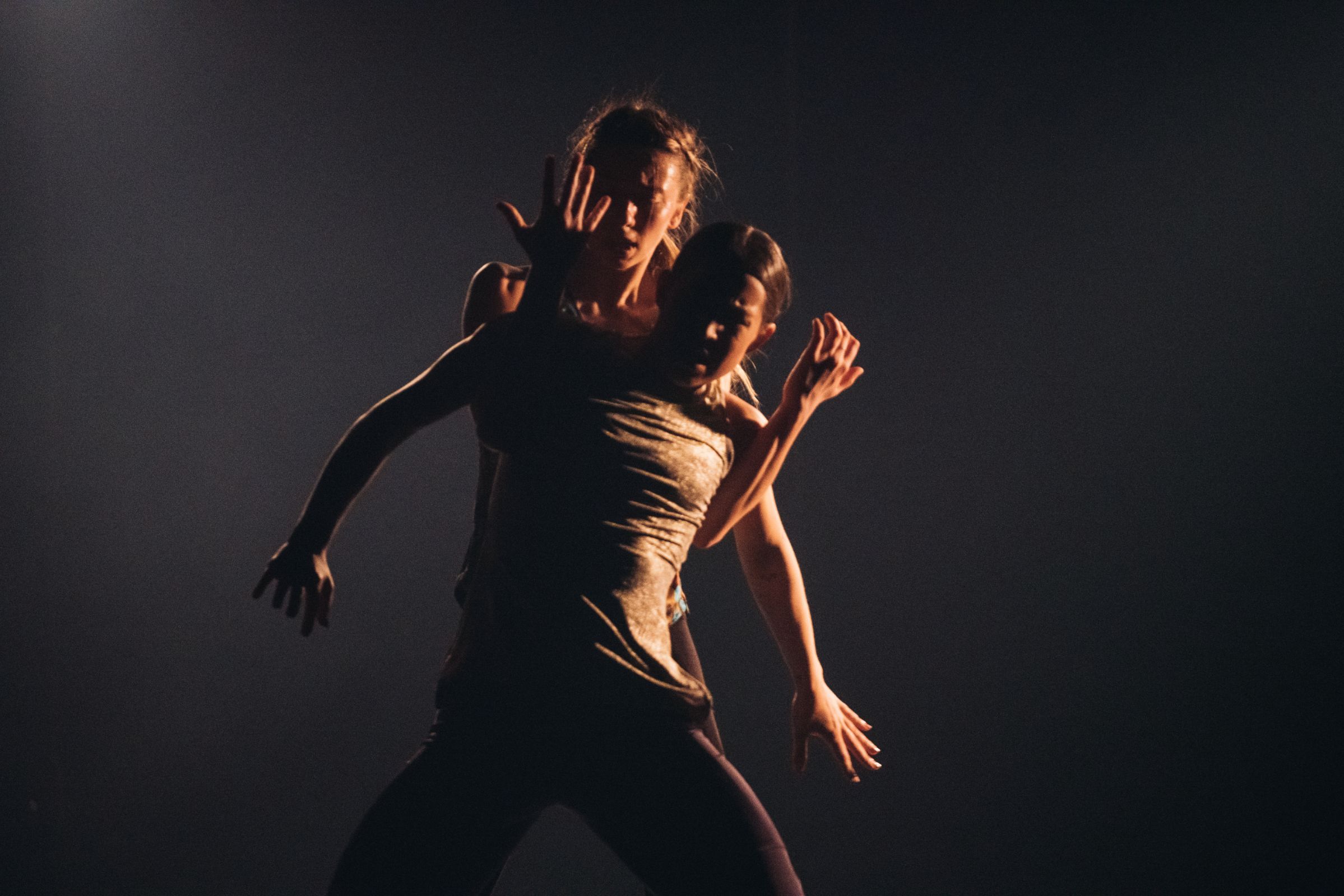 Royal Ballet Flanders in Crystal Pite's <i>Ten Duets on a Theme of Rescue</i> &copy; OBV/Filip Van Roe