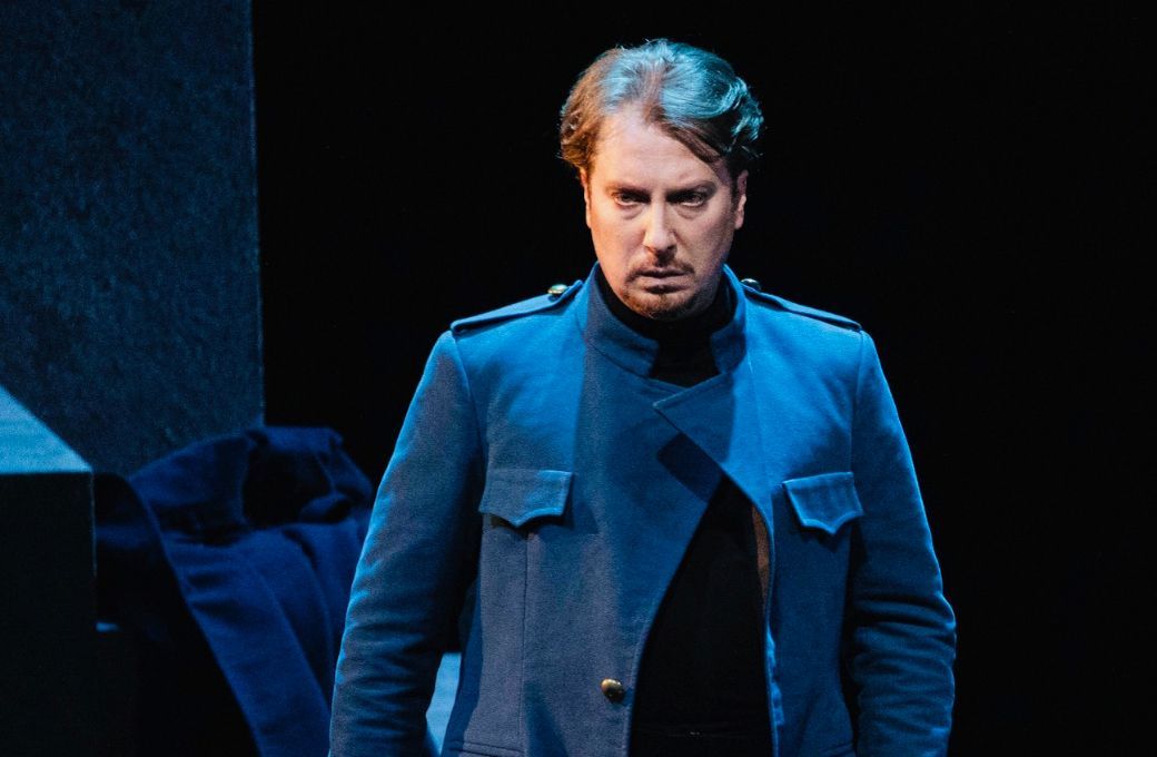 Pinkhasovich as Enrico in <i>Lucia di Lammermoor</i> © Brescia e Amisano | Teatro alla Scala