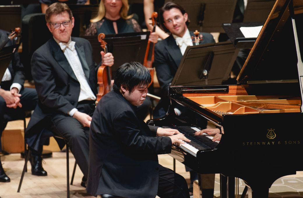 Nobuyuki Tsujii and the RPO © Andy Paradise