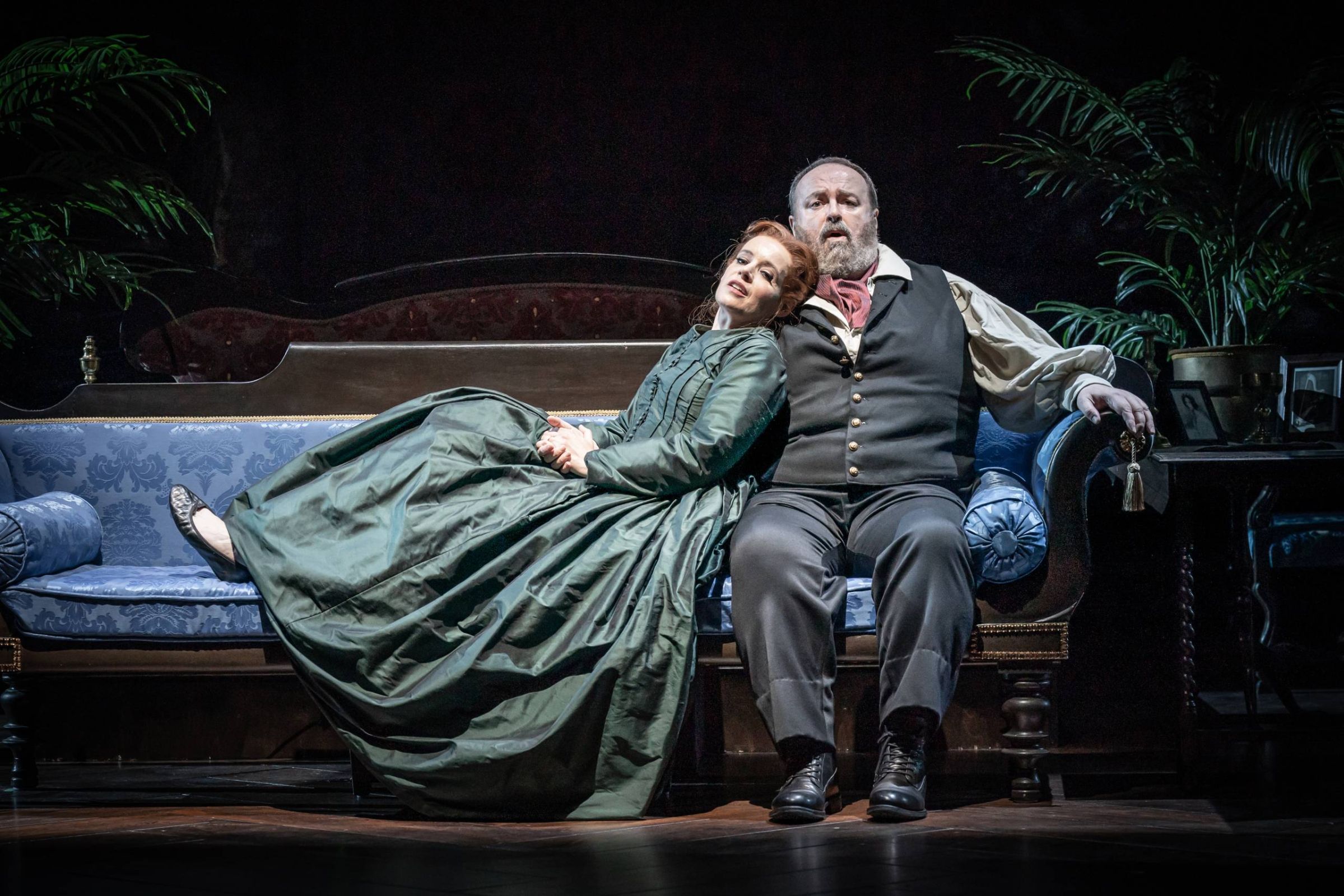 Rachel Nicholls (Isolde) and Gwyn Hughes Jones (Tristan) © Marc Brenner