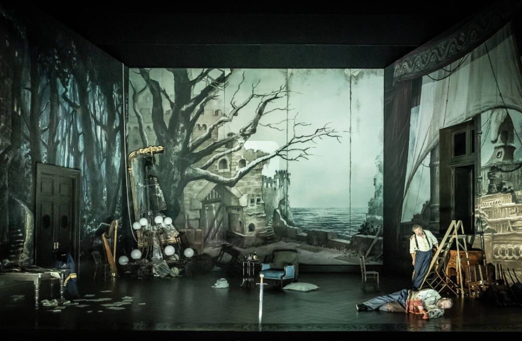 David Stout (Kurwenal) and Gwyn Hughes Jones (Tristan) © Marc Brenner