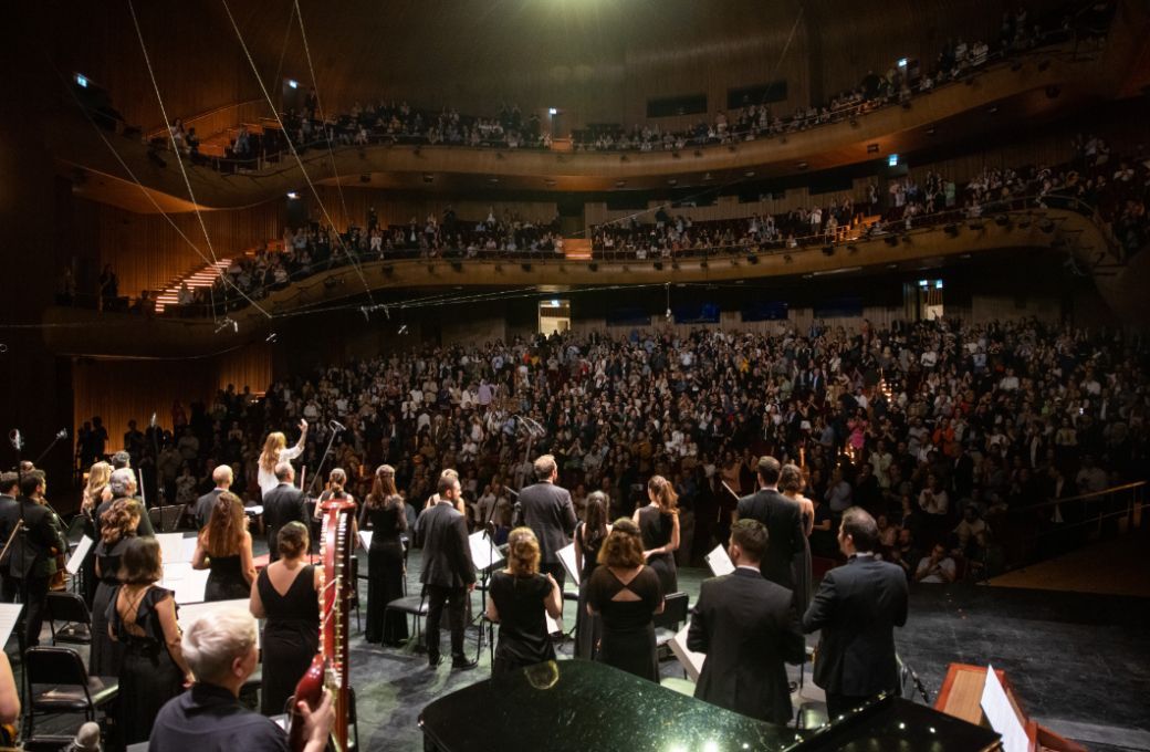 The Borusan Istanbul Philharmonic Orchestra in the Ataturk Cultural Centre &copy; M&uuml;henna Kahveci