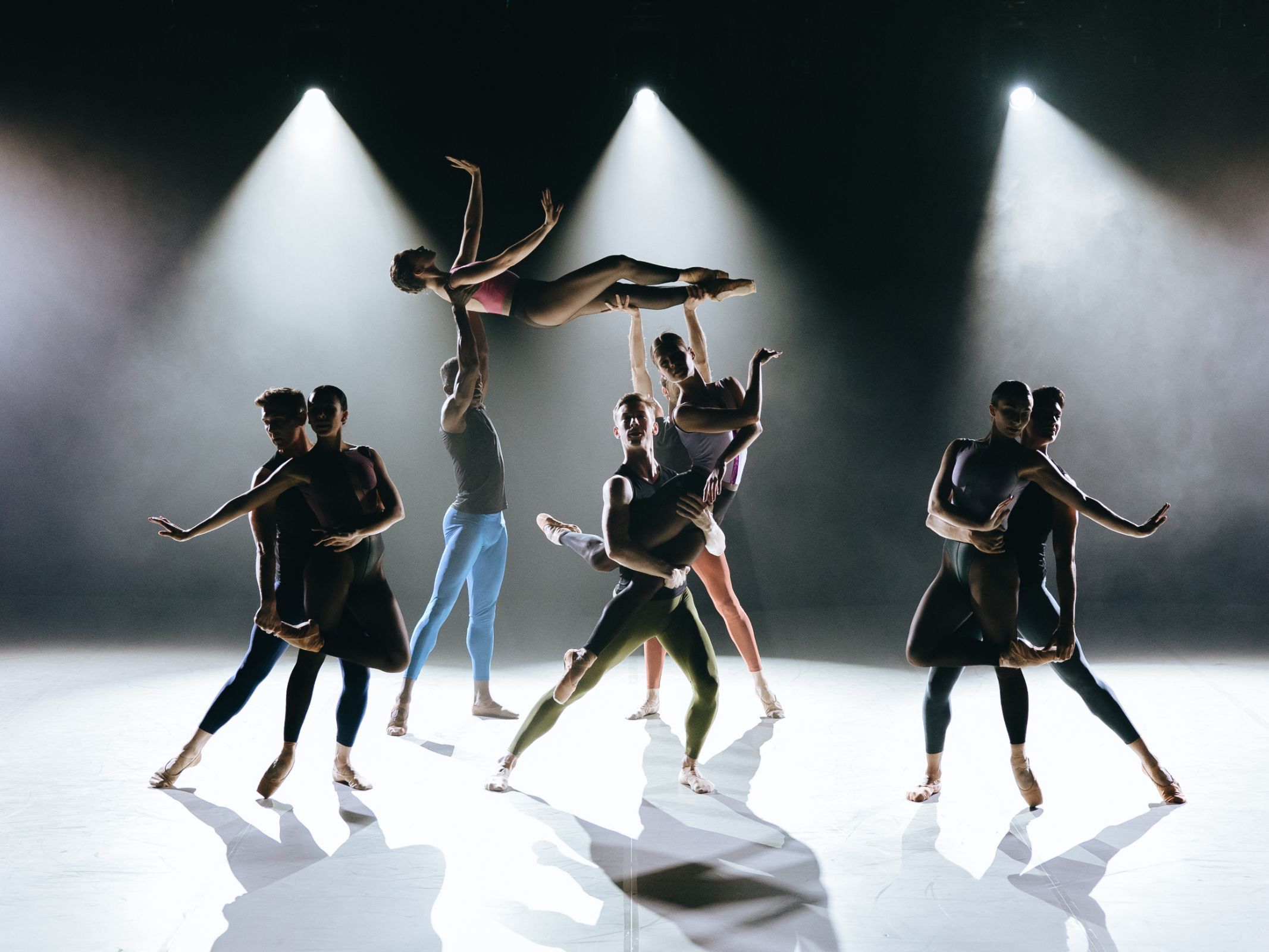 McNicol Ballet Collective in Andrew McNicol's <i>Bates Beats</i> © A Dancers Lens