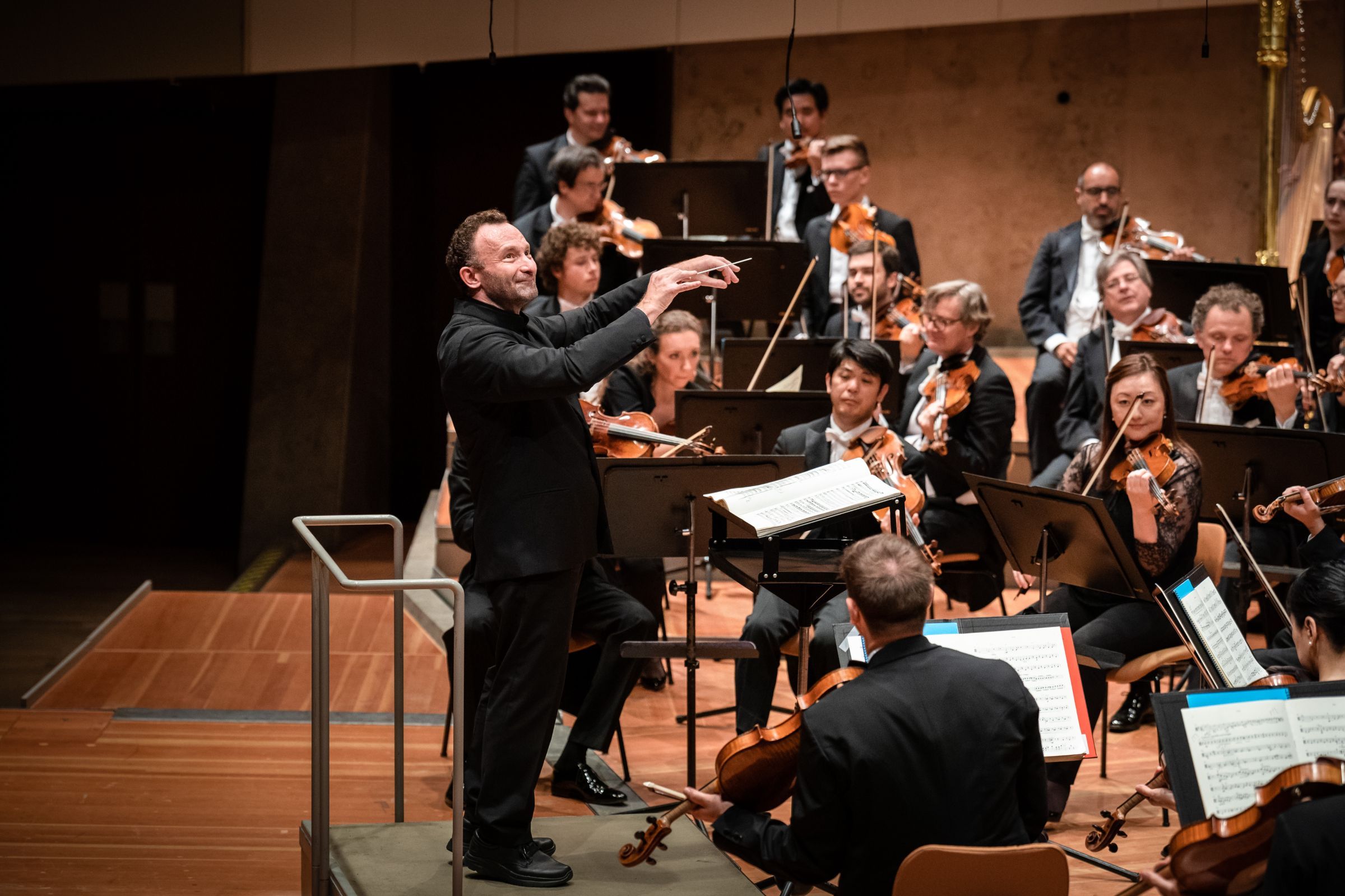 Kirill Petrenko dirige les Berliner Philharmoniker © Stephan Rabold / Berliner Philharmoniker